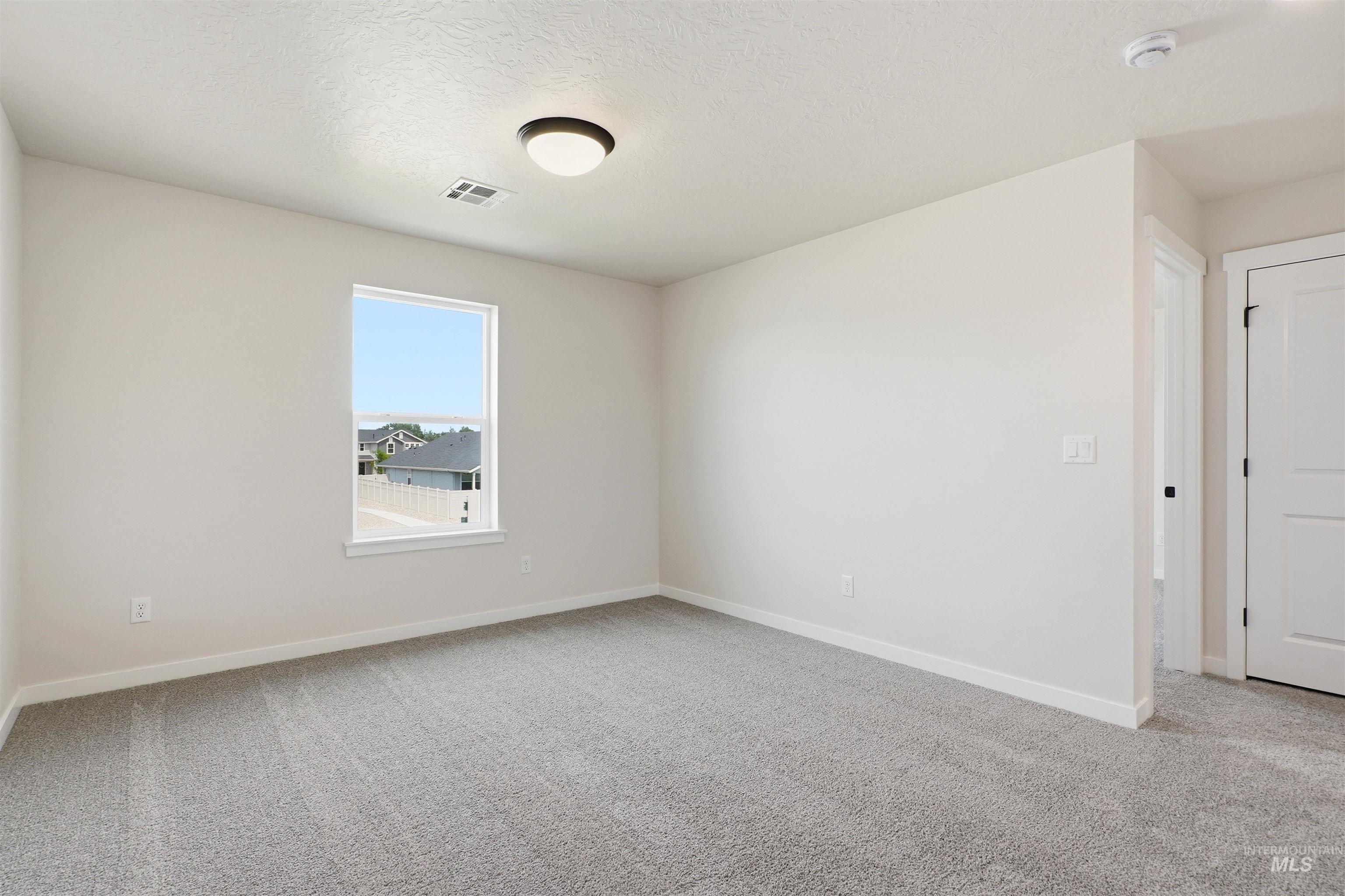 1585 Sw Silverstone Ave Property Photo 31