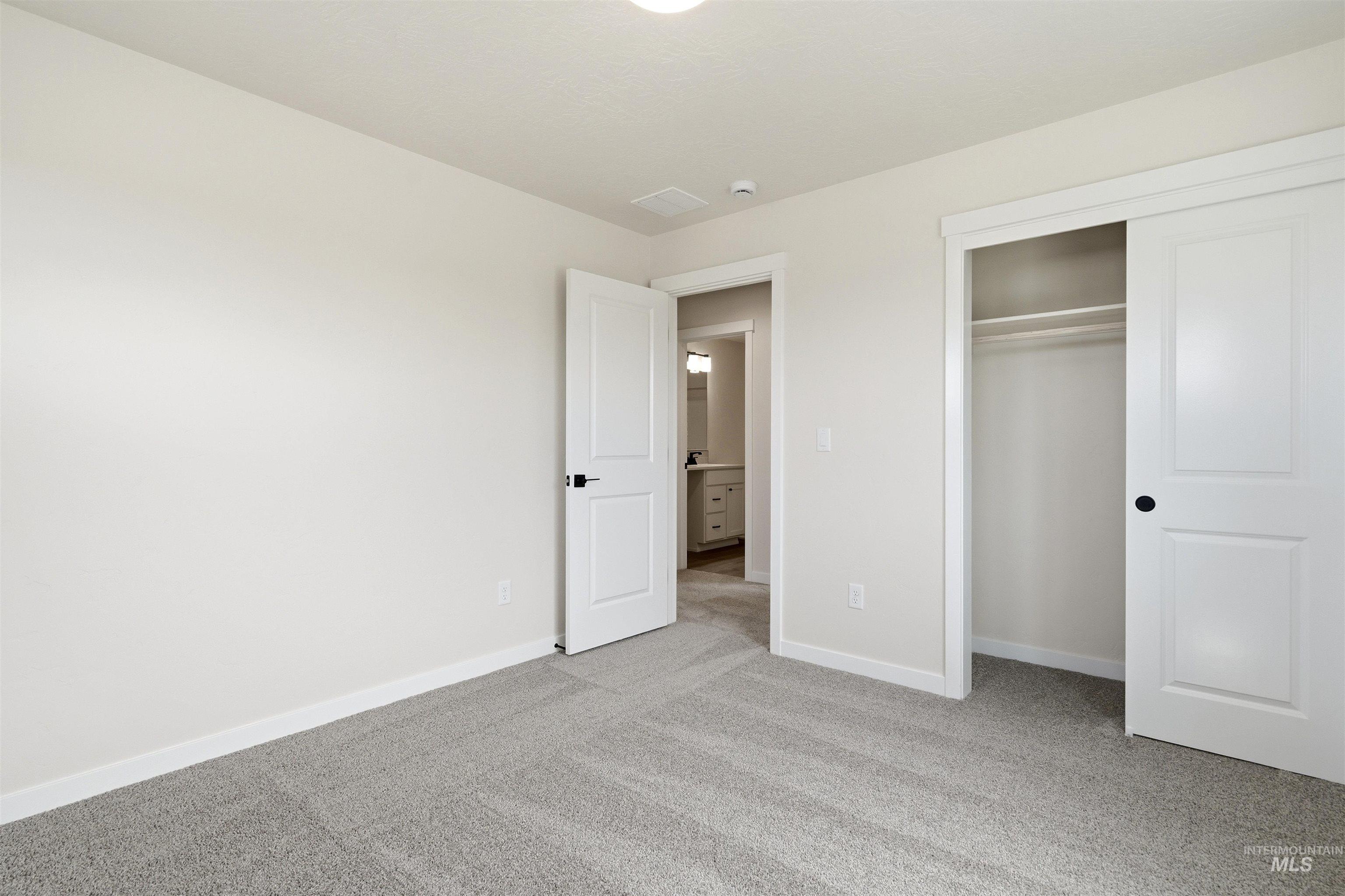 1590 Witt St Property Photo 22