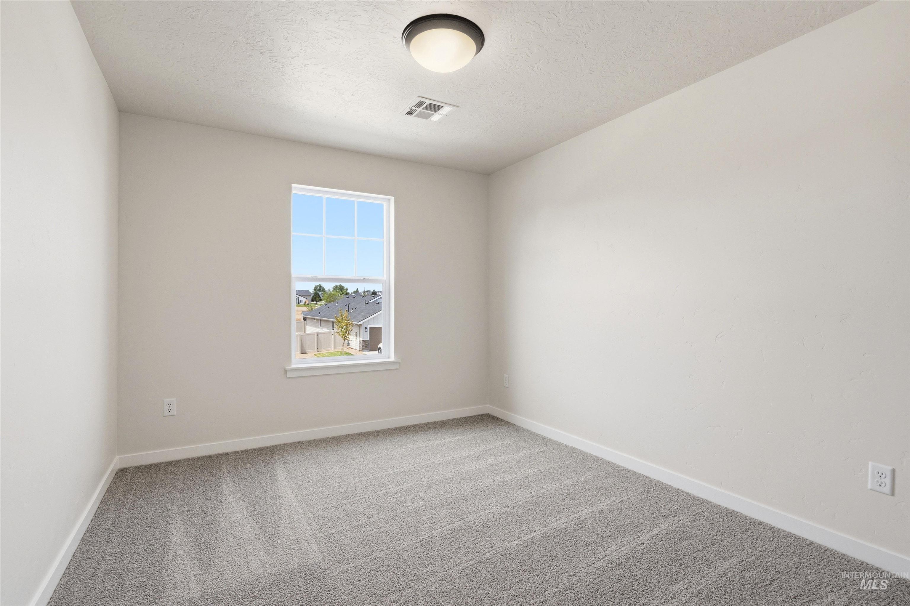 1590 Witt St Property Photo 23