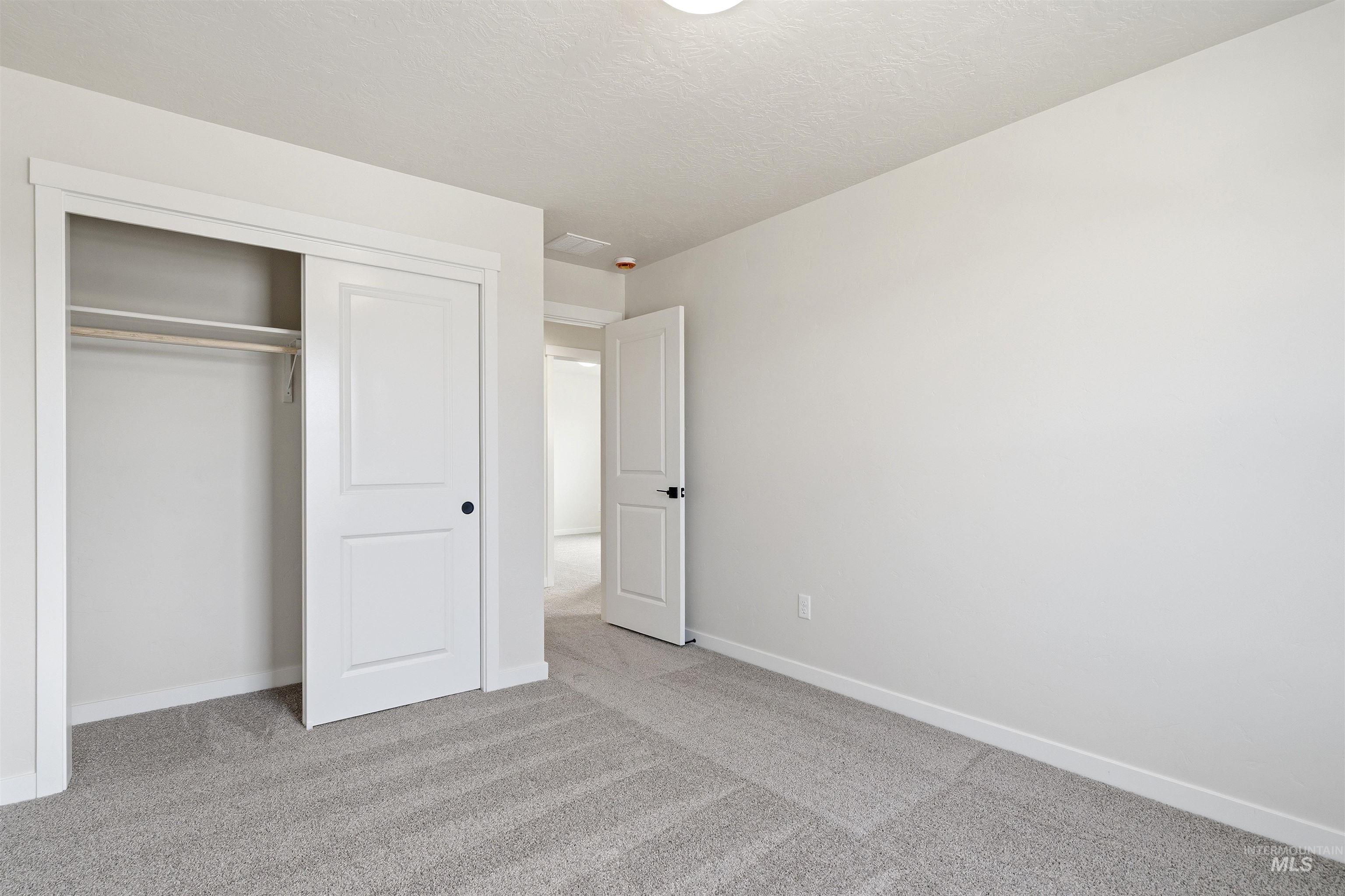 1590 Witt St Property Photo 24