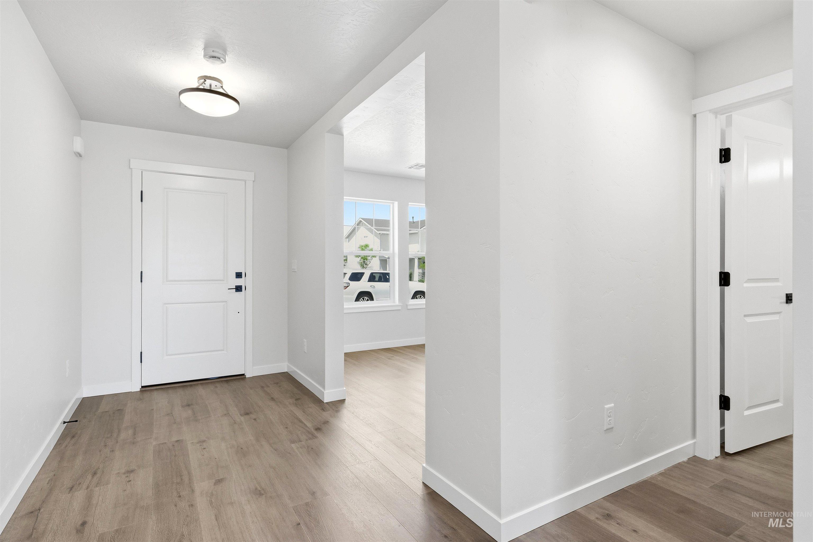 1590 Witt St Property Photo 29