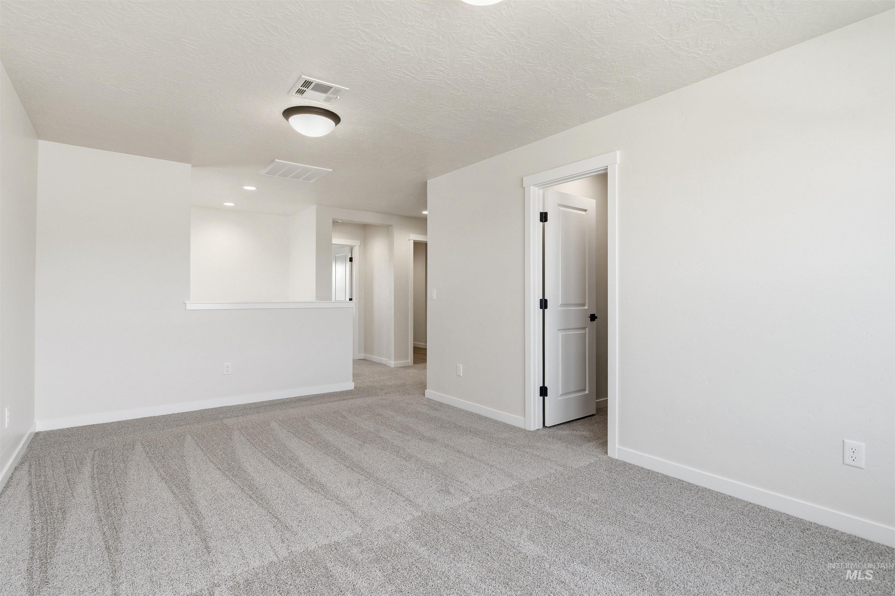 1590 Witt St Property Photo 34