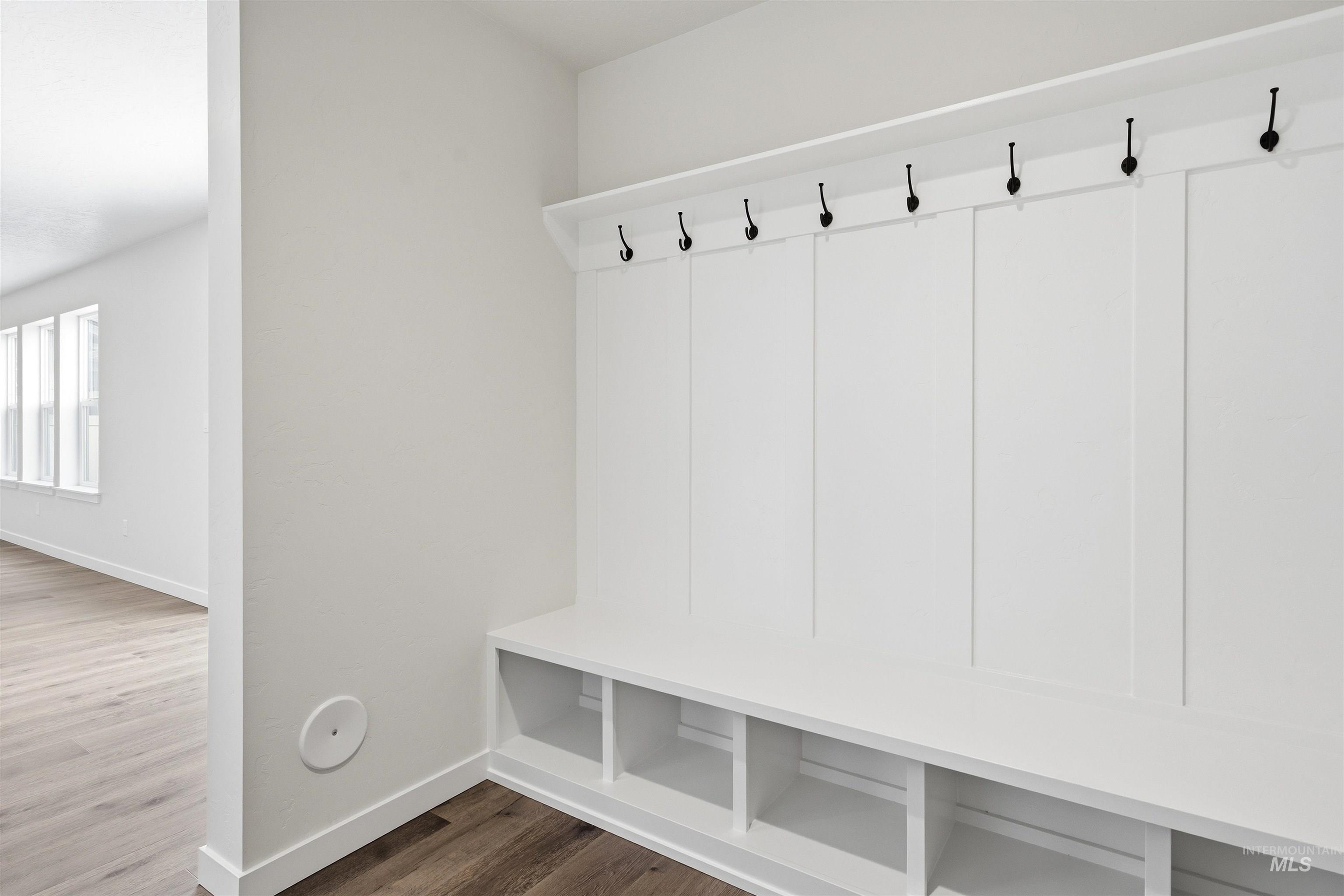 1590 Witt St Property Photo 36