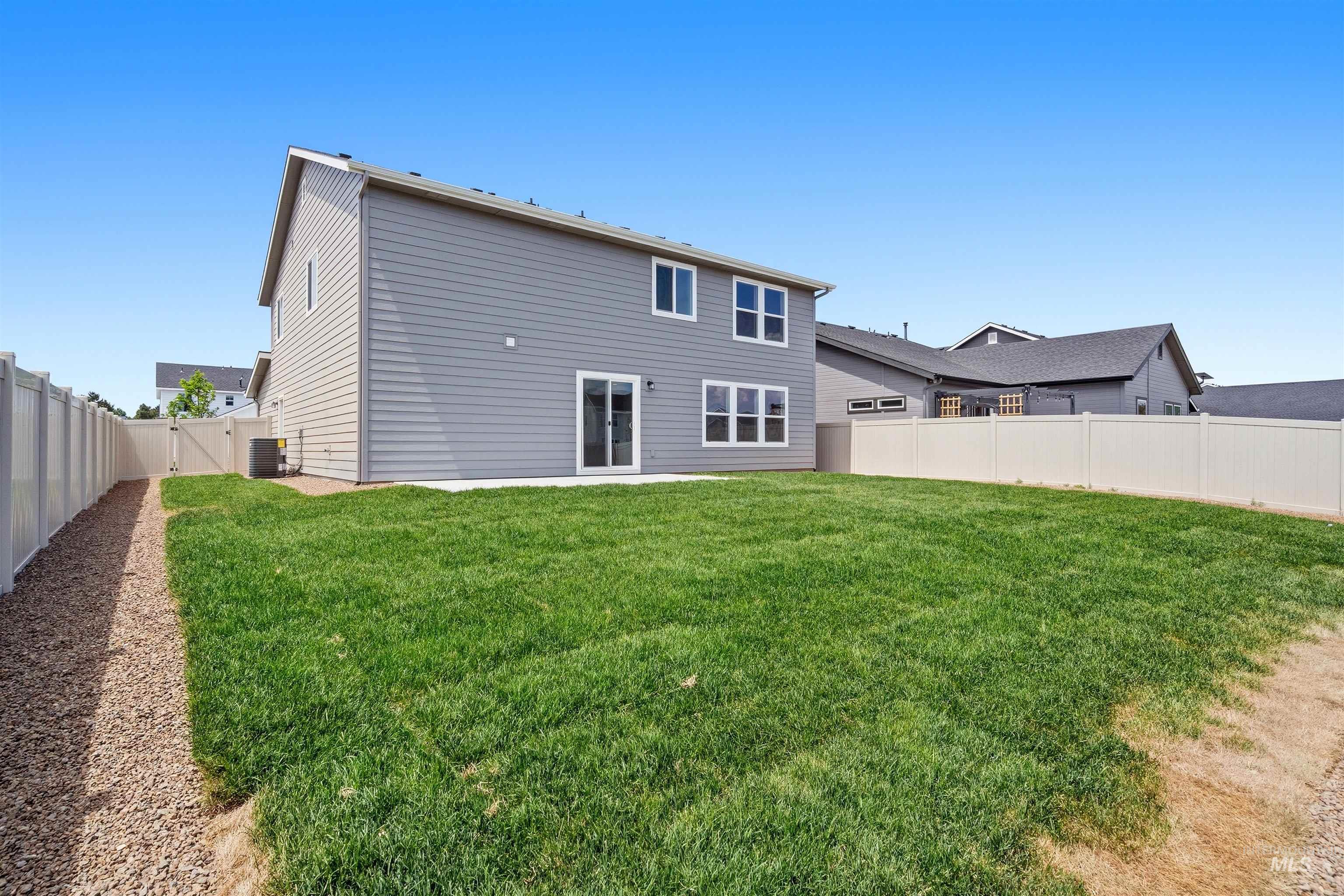 1590 Witt St Property Photo 40