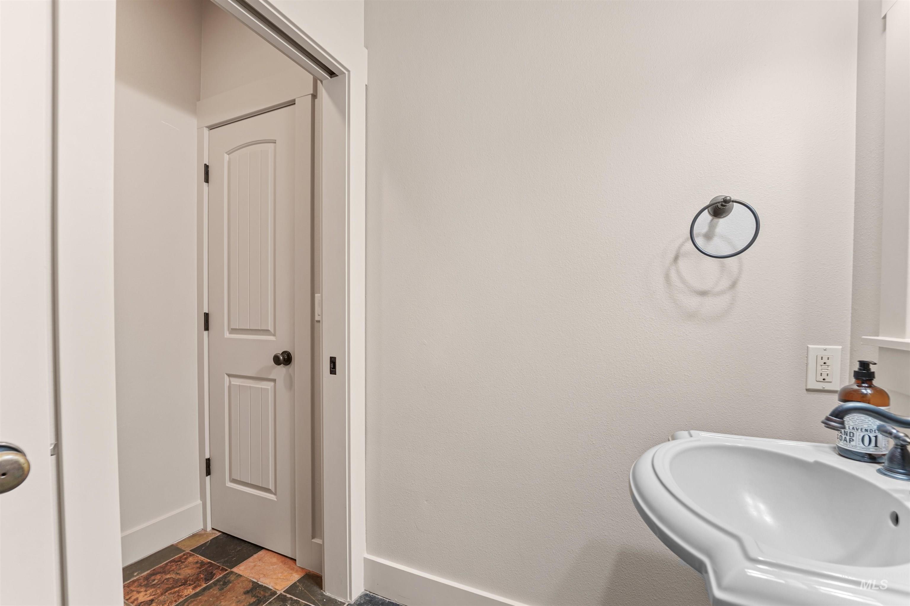 50 Highland Road Property Photo 27