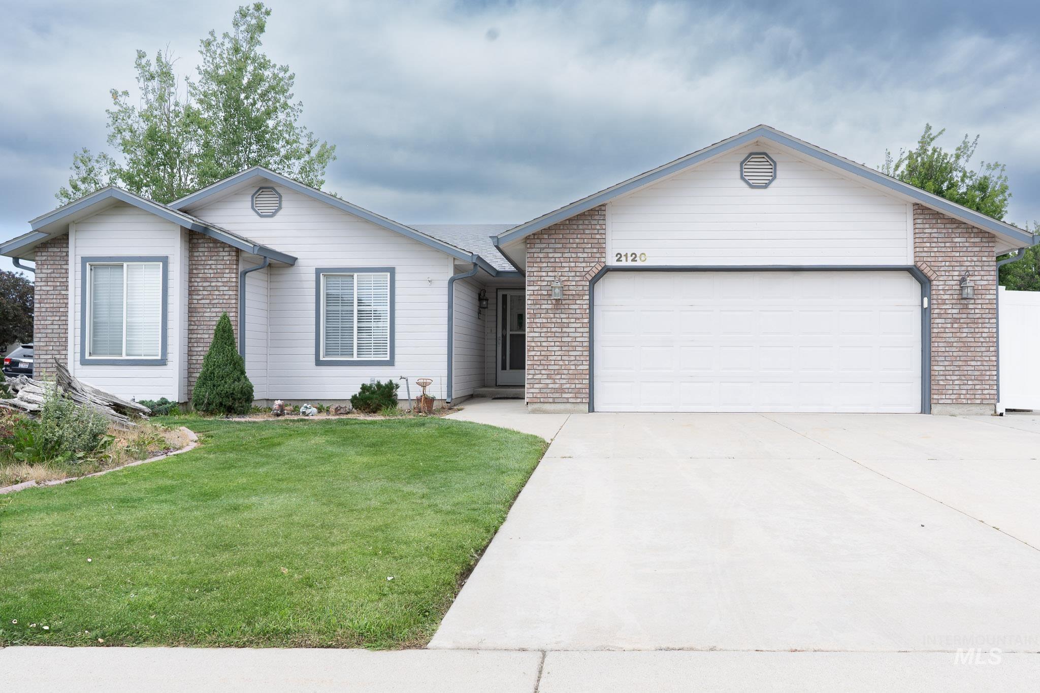 2120 Carey Pl