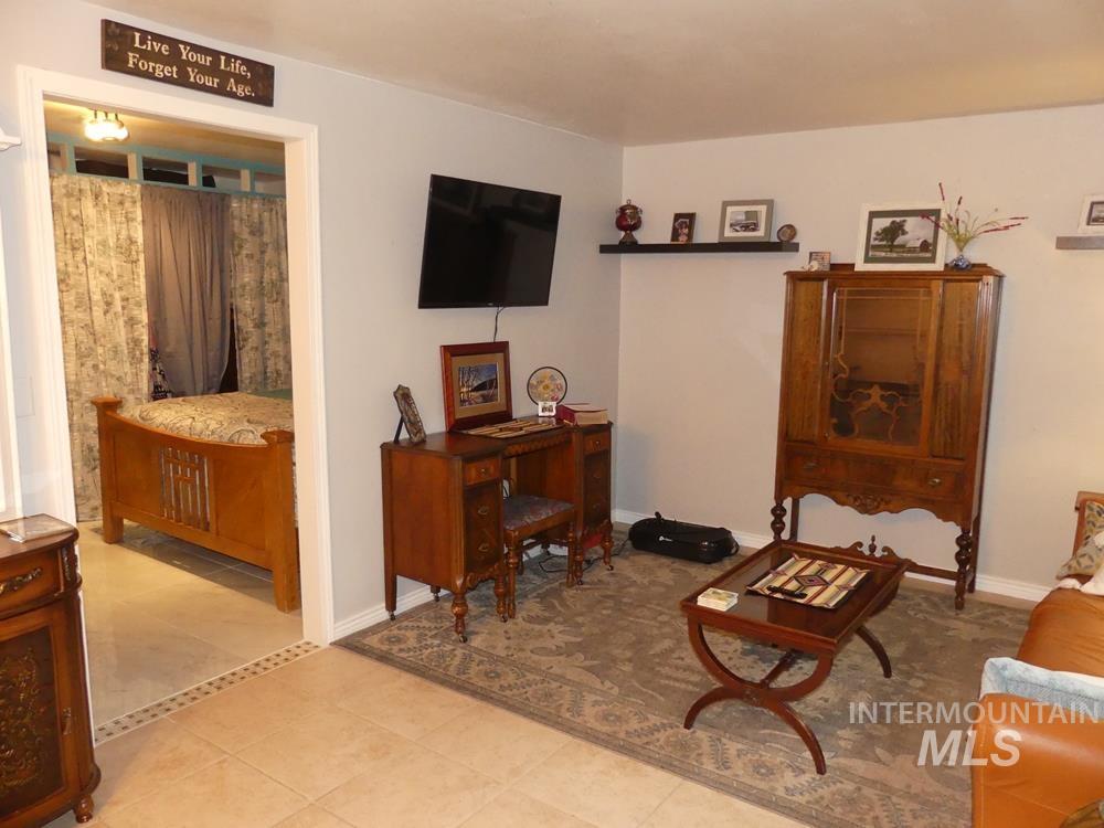 300 Mcbride Property Photo 4