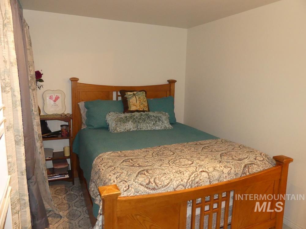 300 Mcbride Property Photo 15