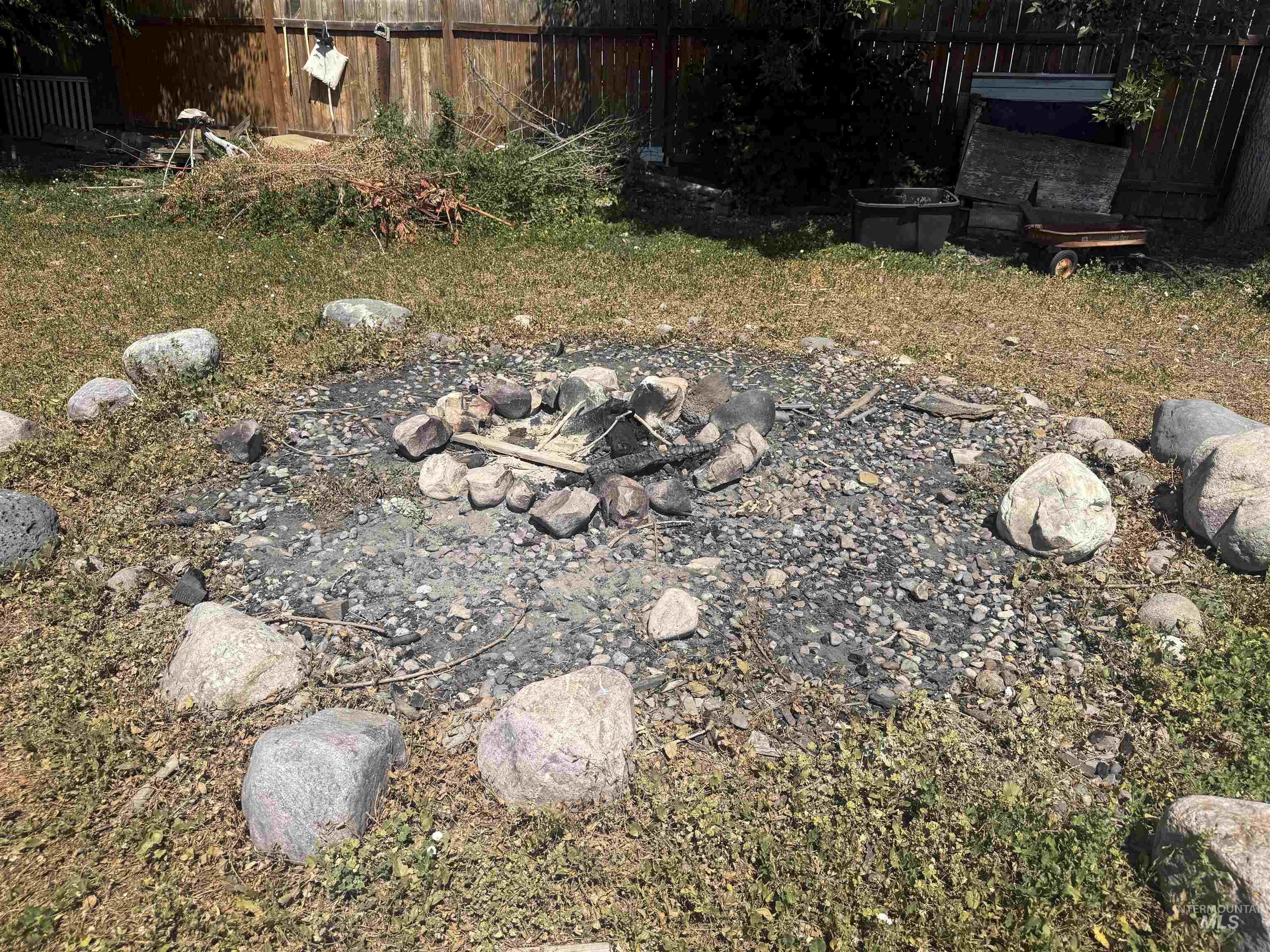 305 Bannock St Property Photo 16