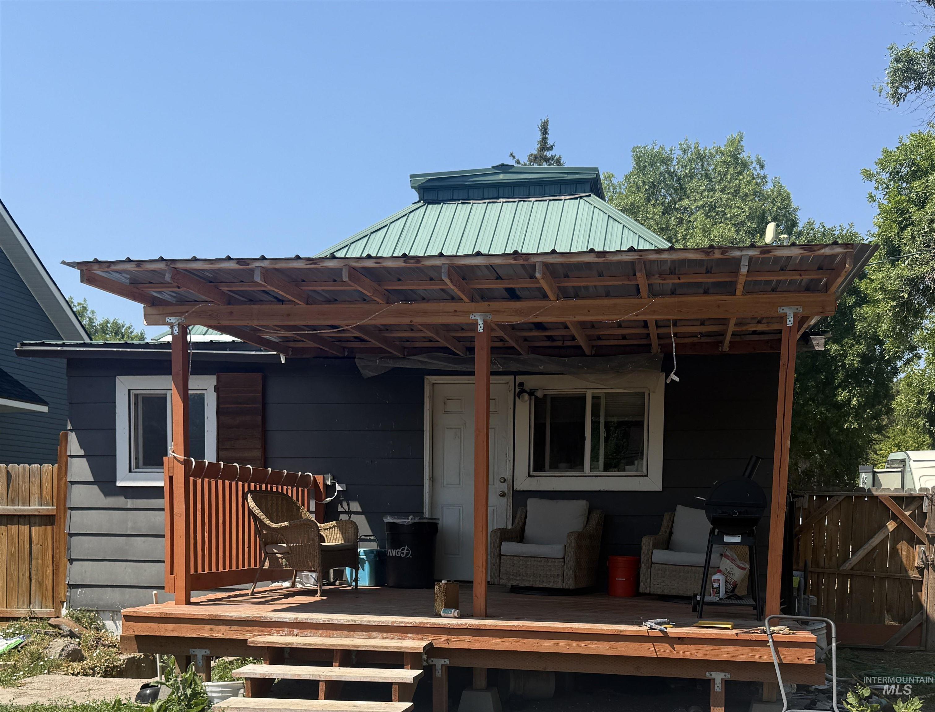 305 Bannock St Property Photo 17