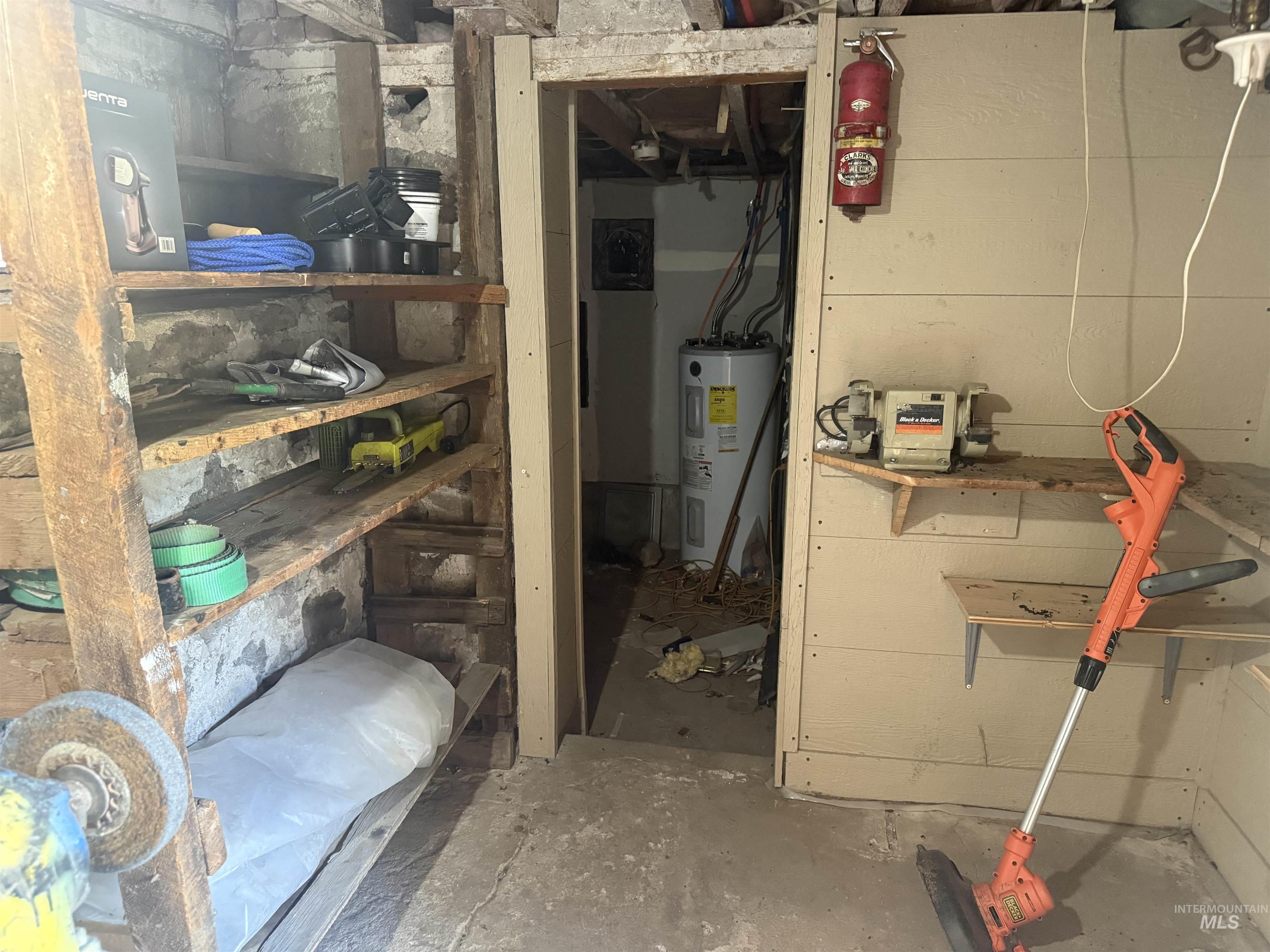 305 Bannock St Property Photo 18