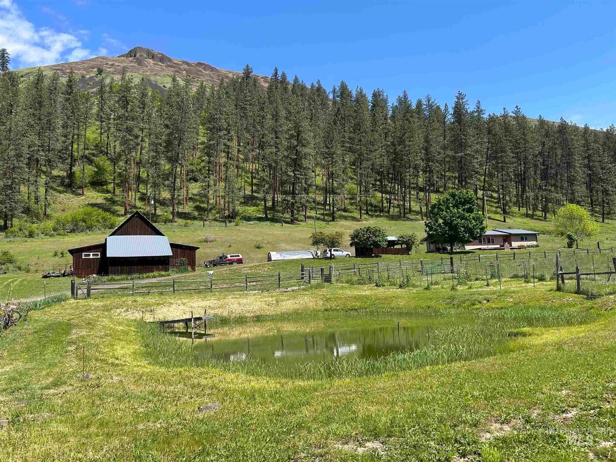 6215 Highway 12 Property Photo 1