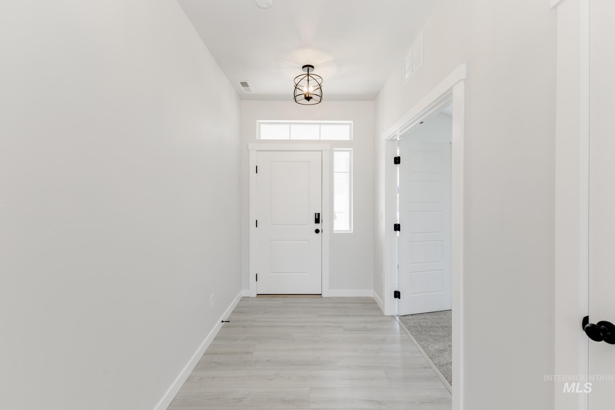 2355 N Carly Ave Property Photo 3