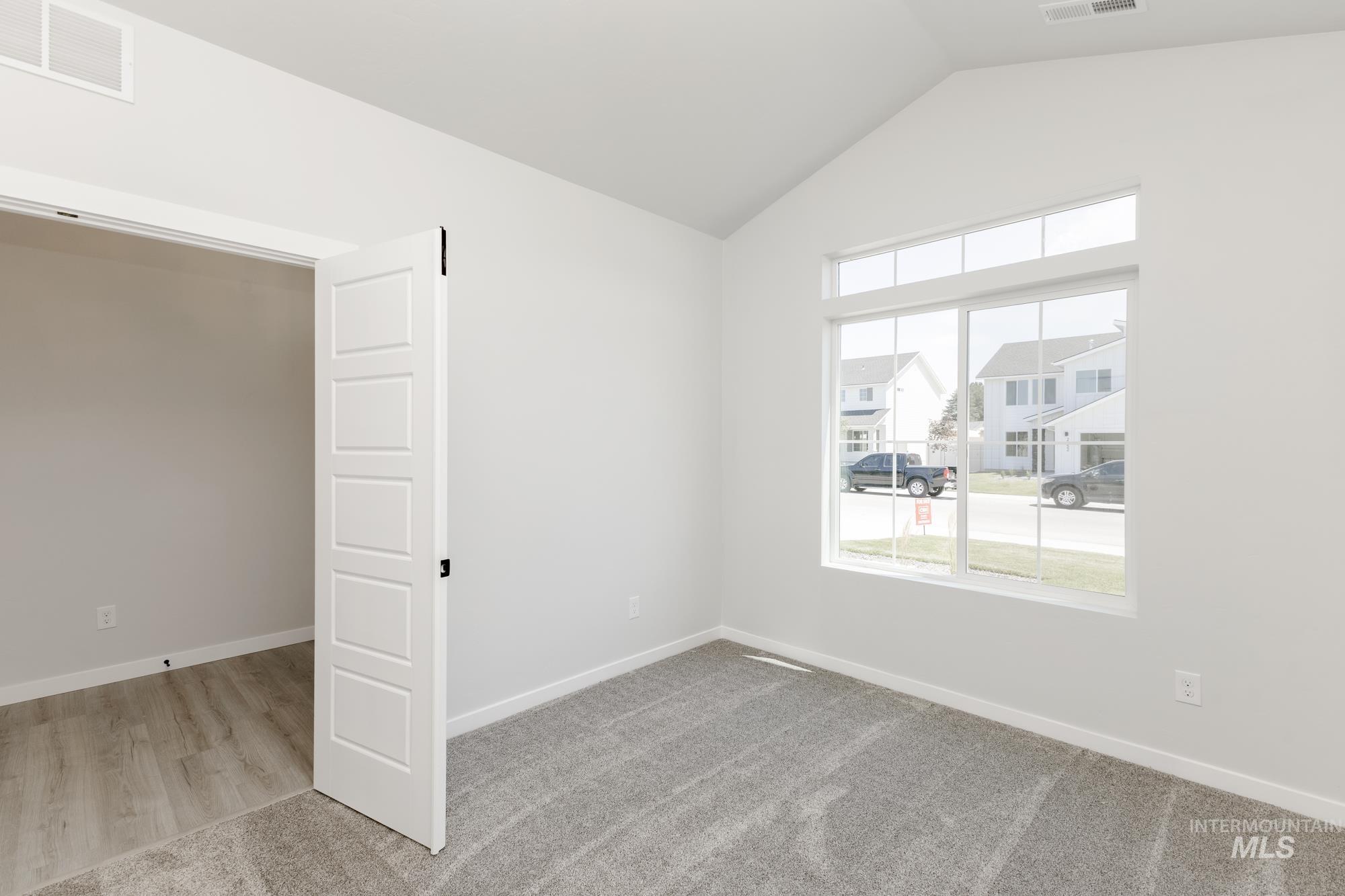 2355 N Carly Ave Property Photo 4