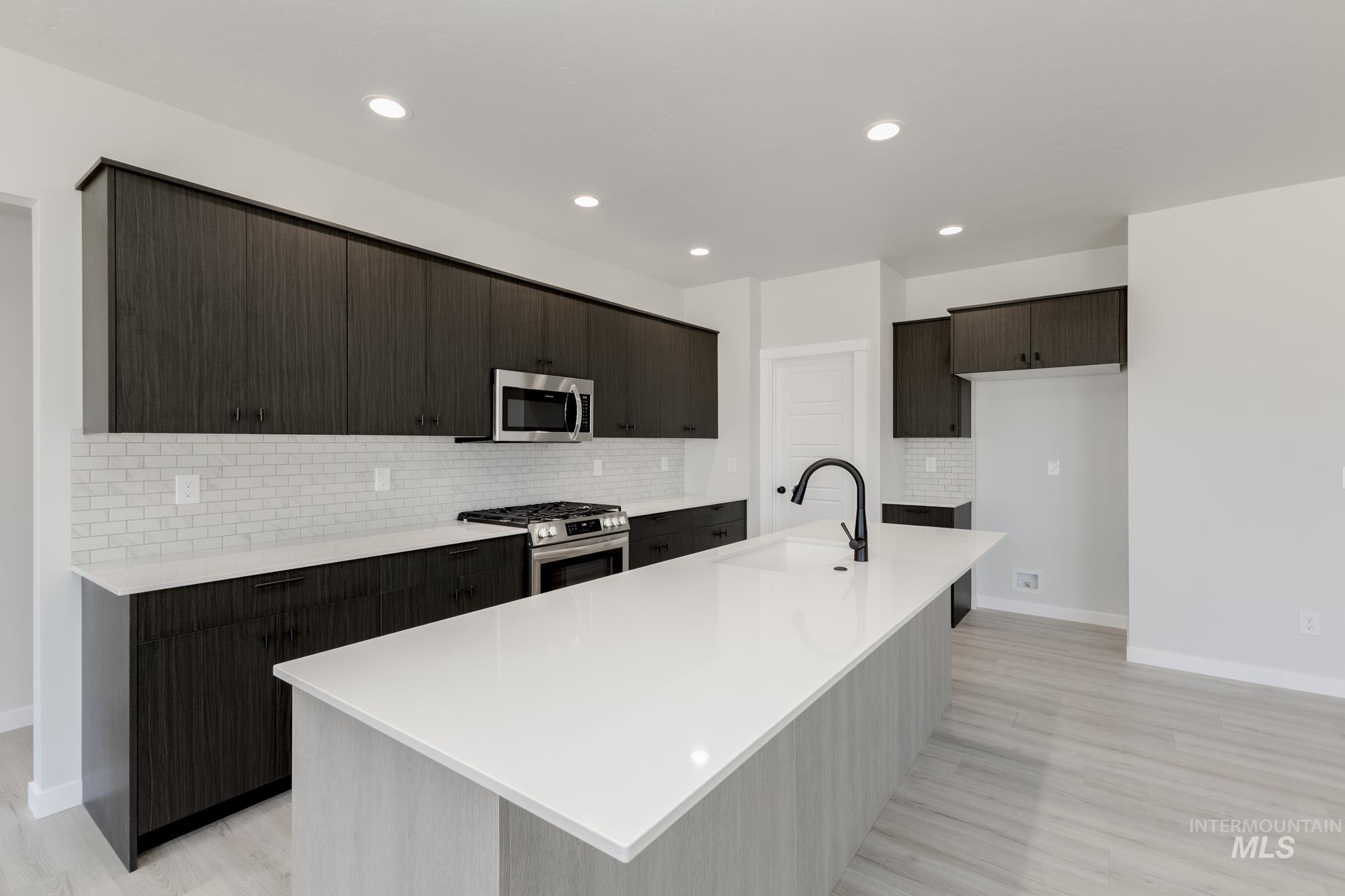 2355 N Carly Ave Property Photo 10