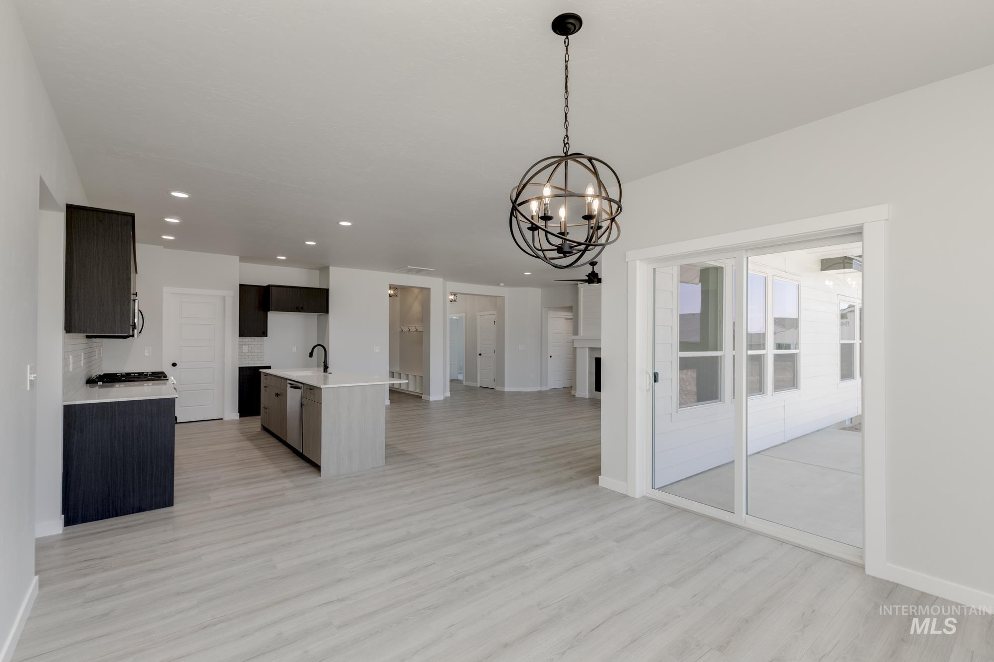 2355 N Carly Ave Property Photo 14