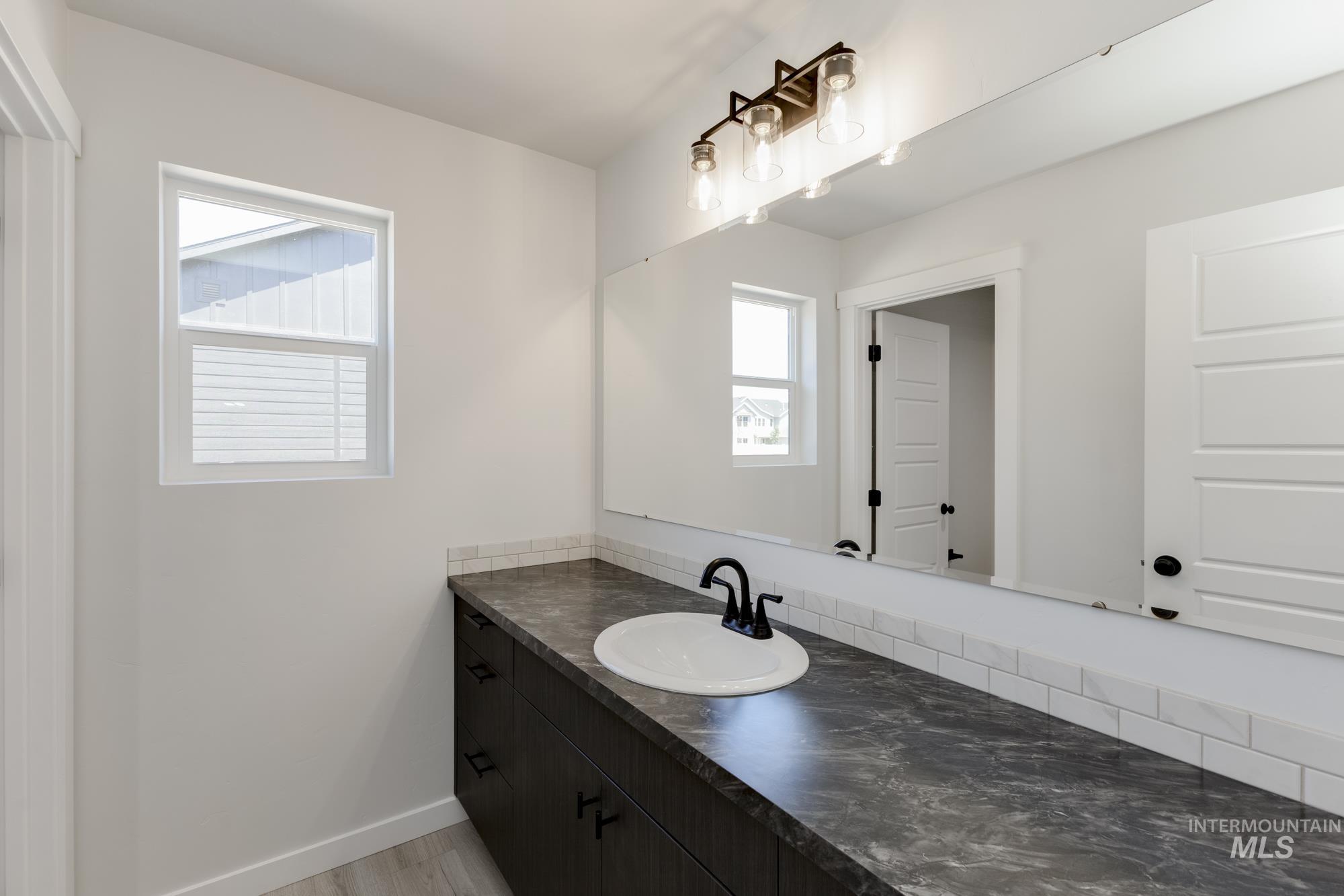 2355 N Carly Ave Property Photo 17