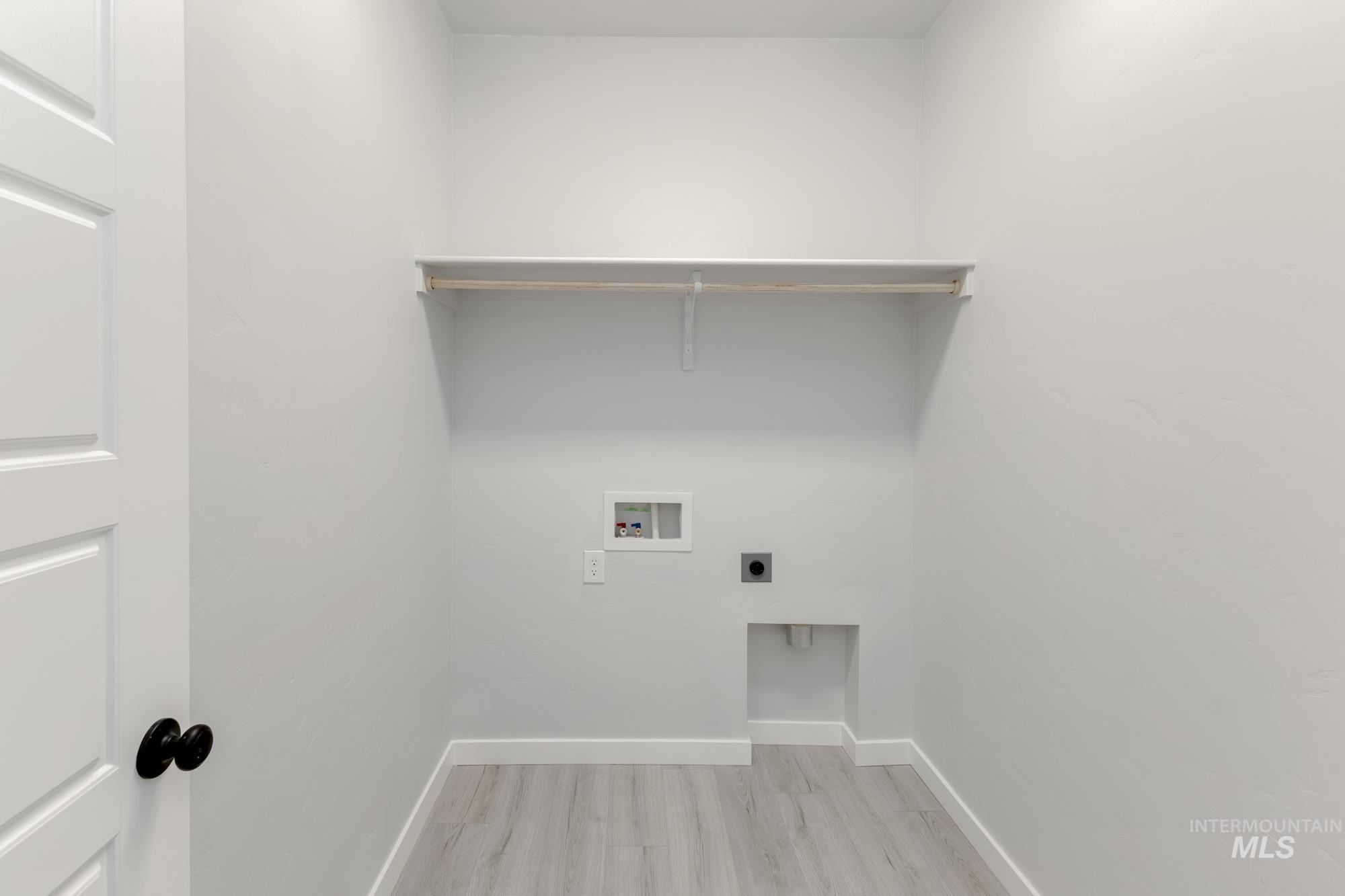 2355 N Carly Ave Property Photo 19