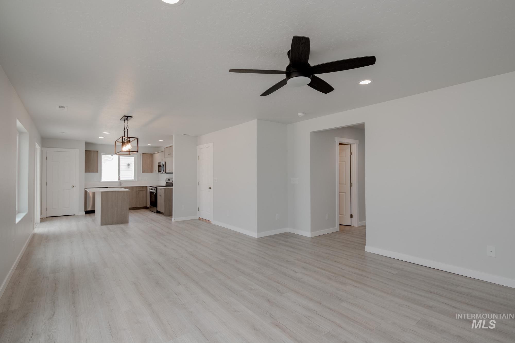 11068 Noble Dr Property Photo 12