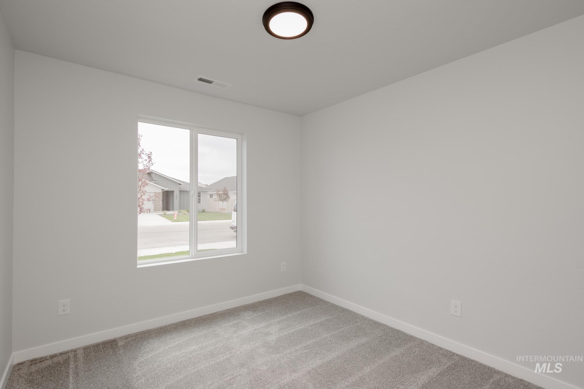 11068 Noble Dr Property Photo 13