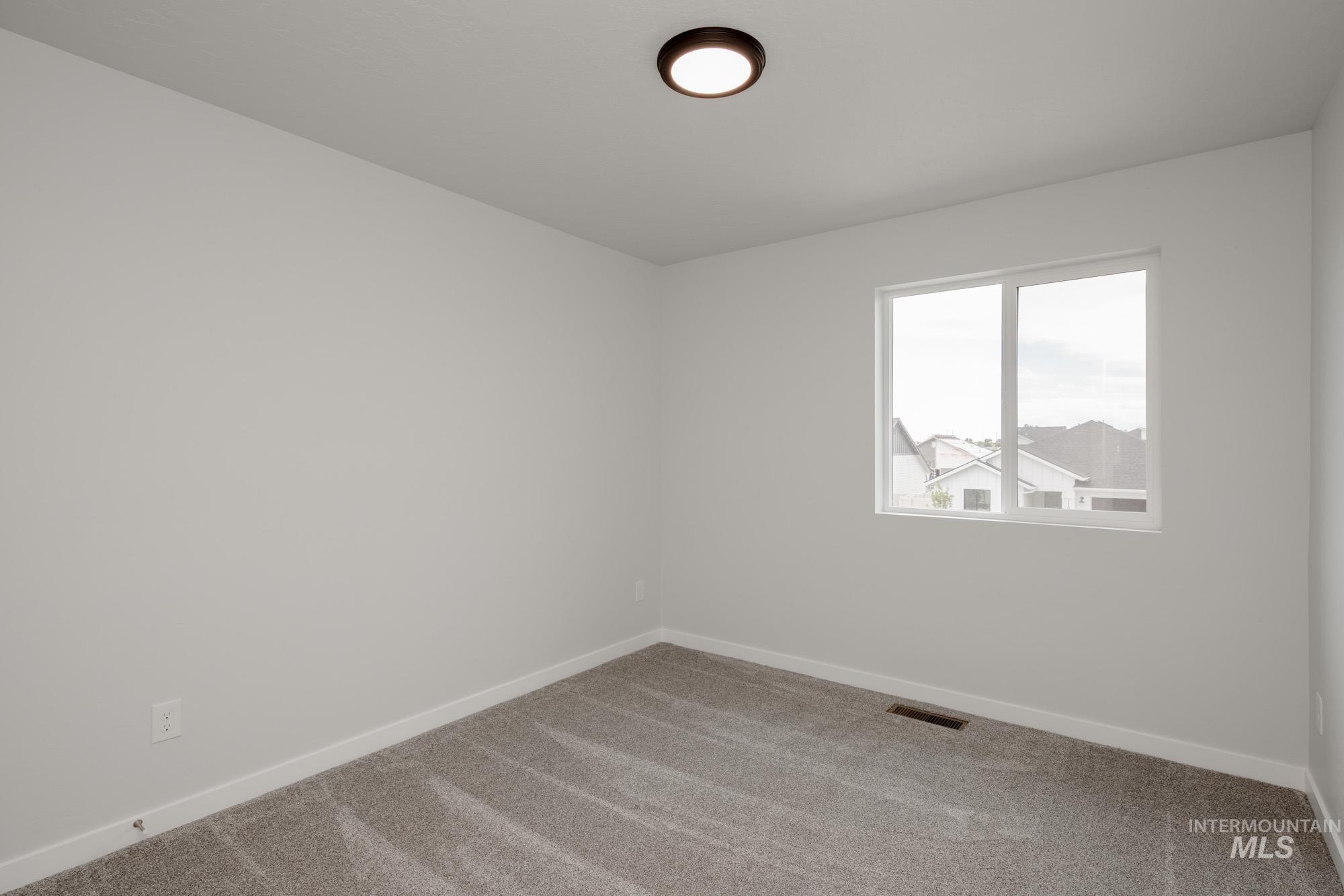 11068 Noble Dr Property Photo 15