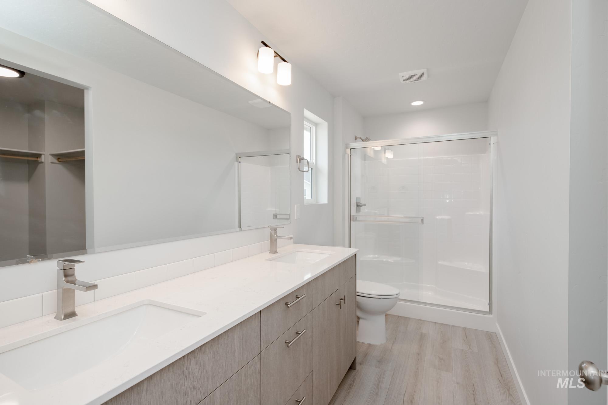 11068 Noble Dr Property Photo 21