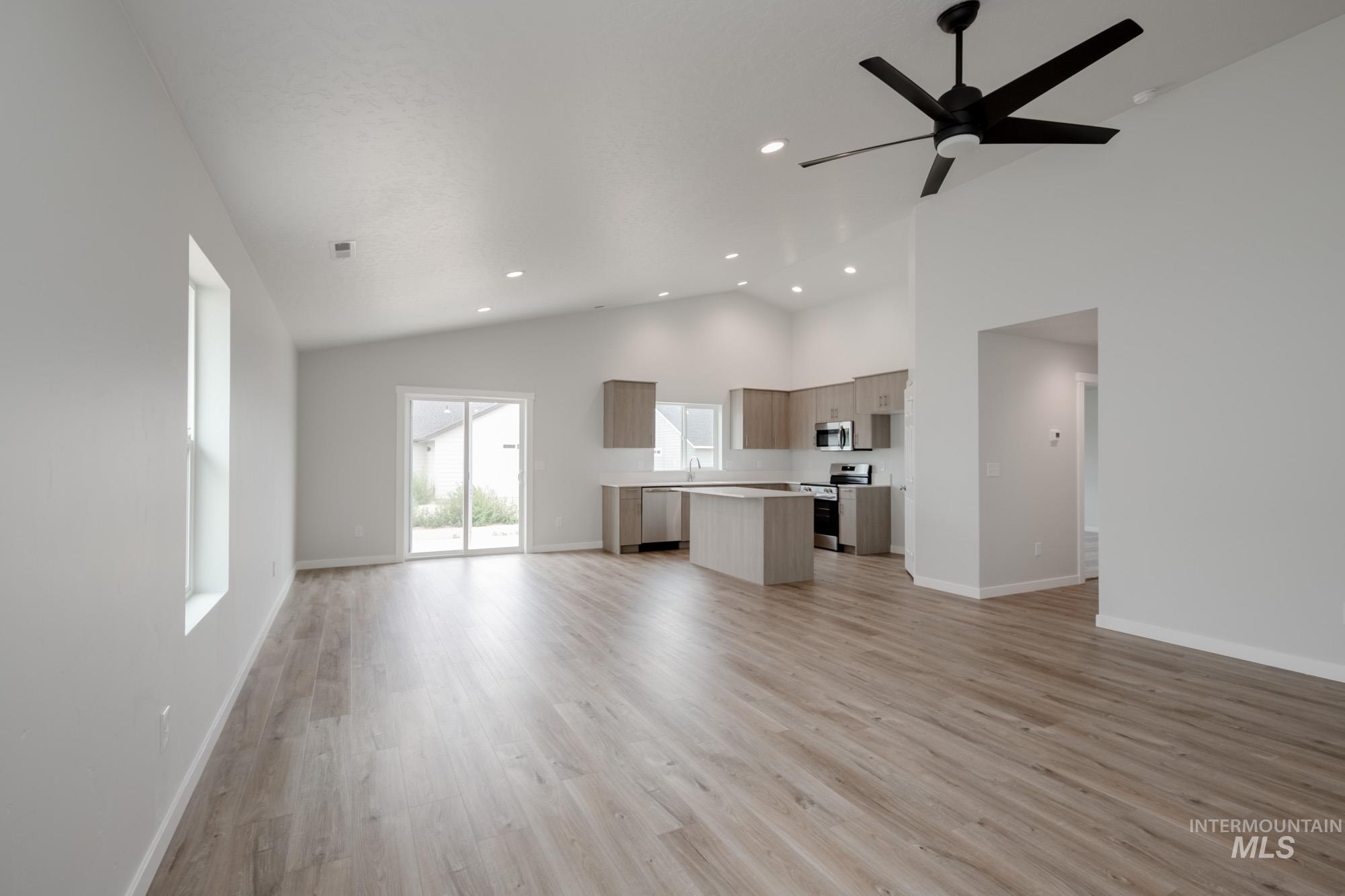 19403 Schooner Ave Property Photo 11