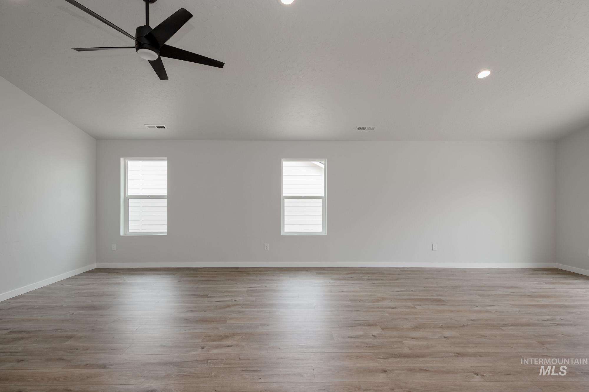 19403 Schooner Ave Property Photo 12