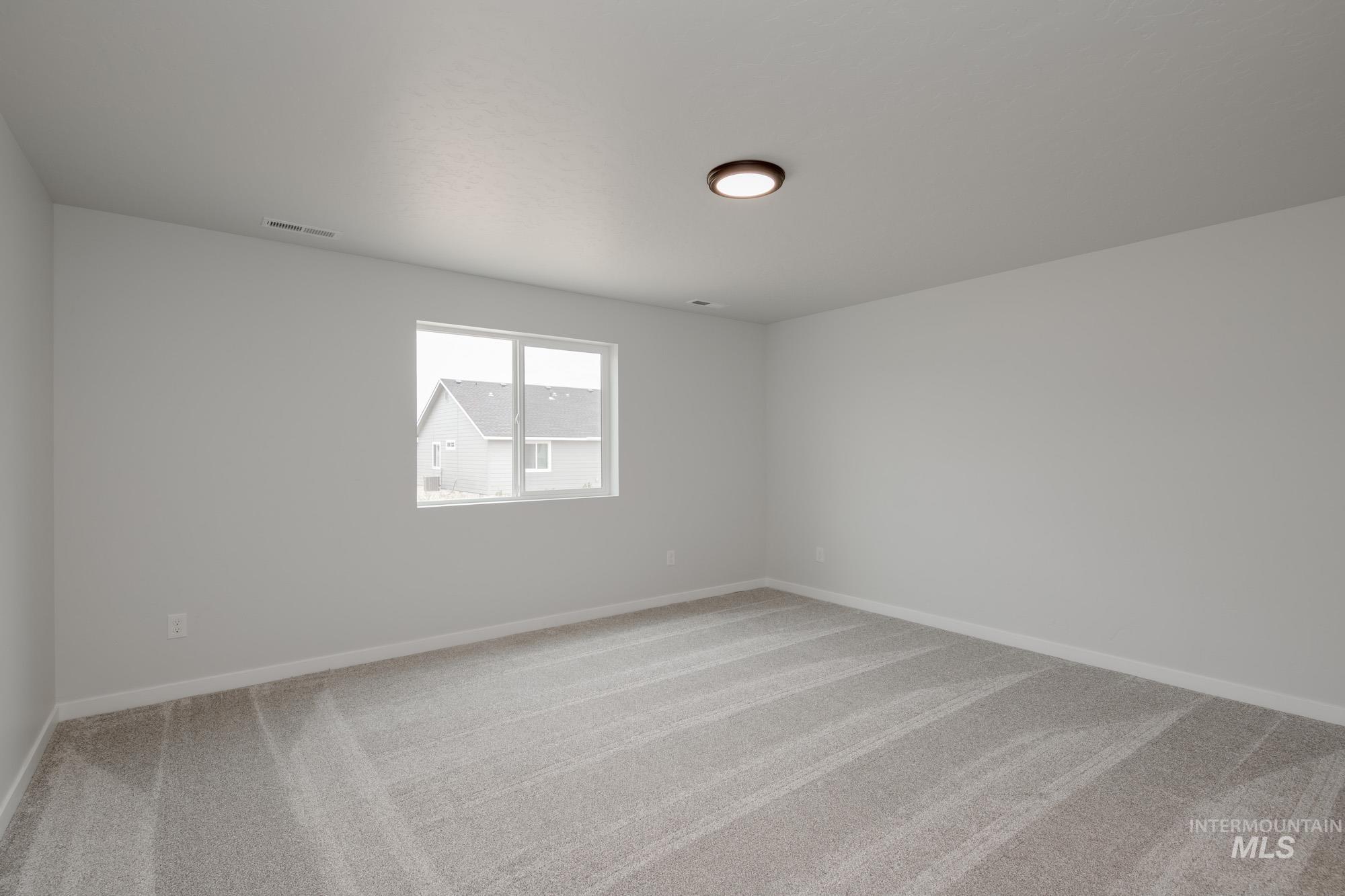 19403 Schooner Ave Property Photo 18