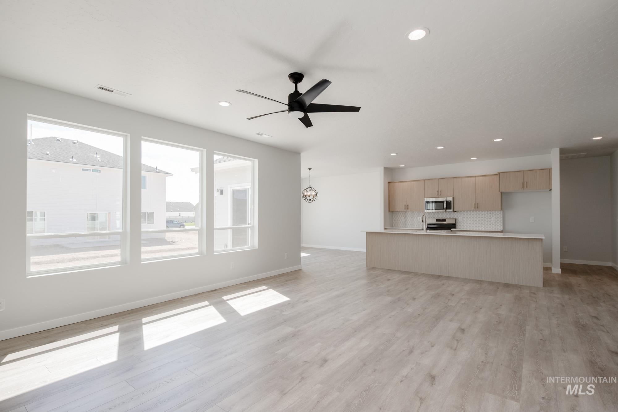 16712 Carlin Ave Property Photo 14