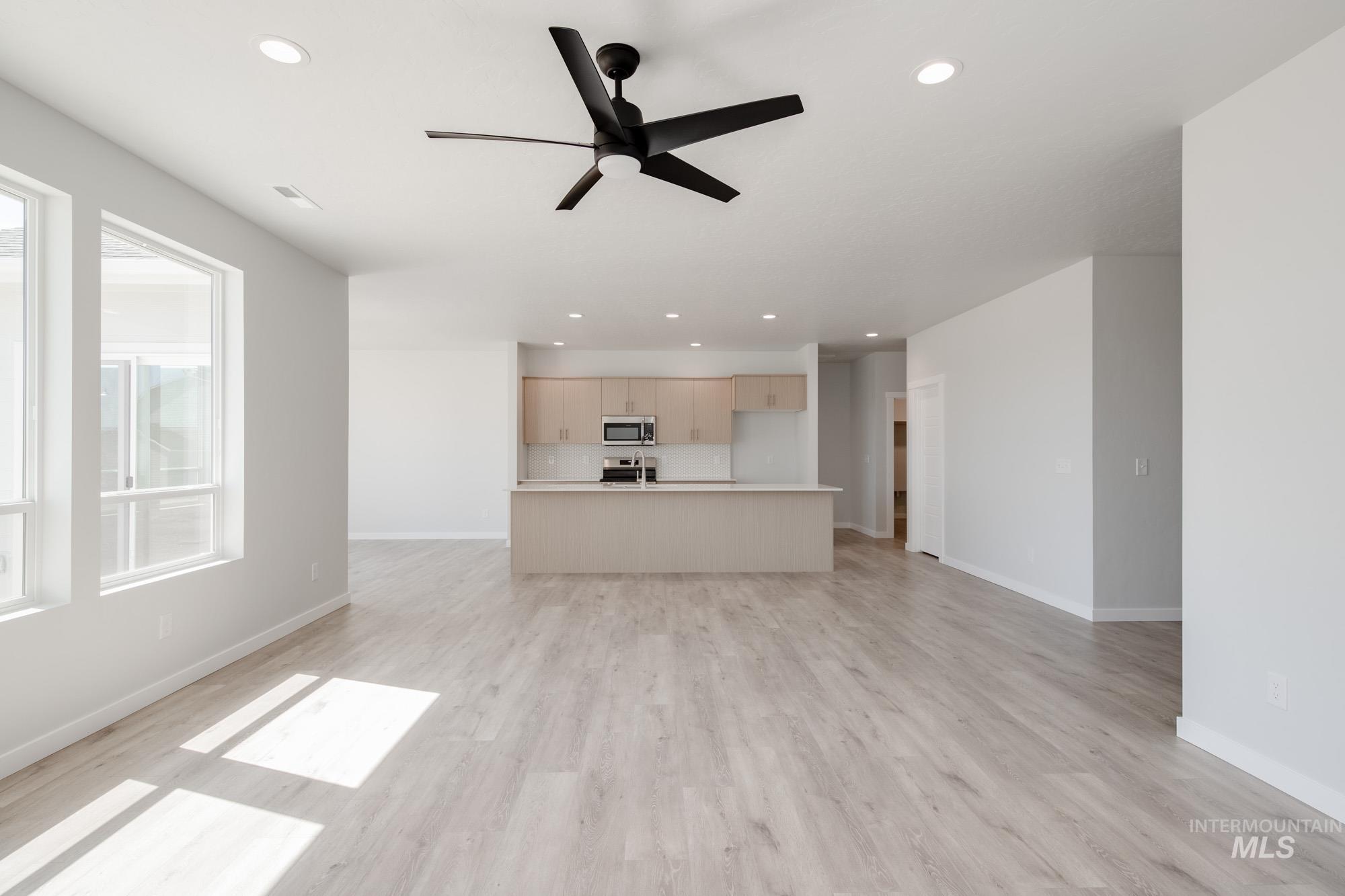 16712 Carlin Ave Property Photo 15