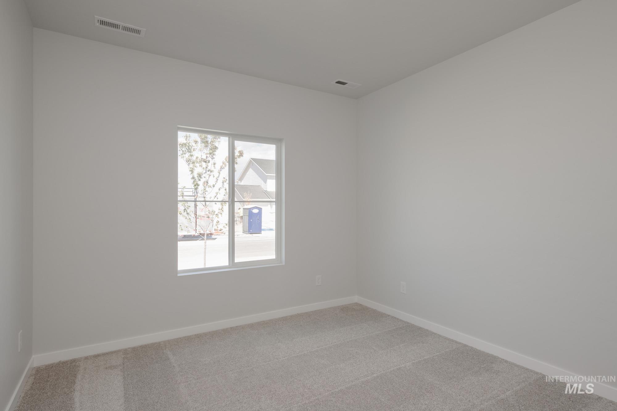 16712 Carlin Ave Property Photo 17