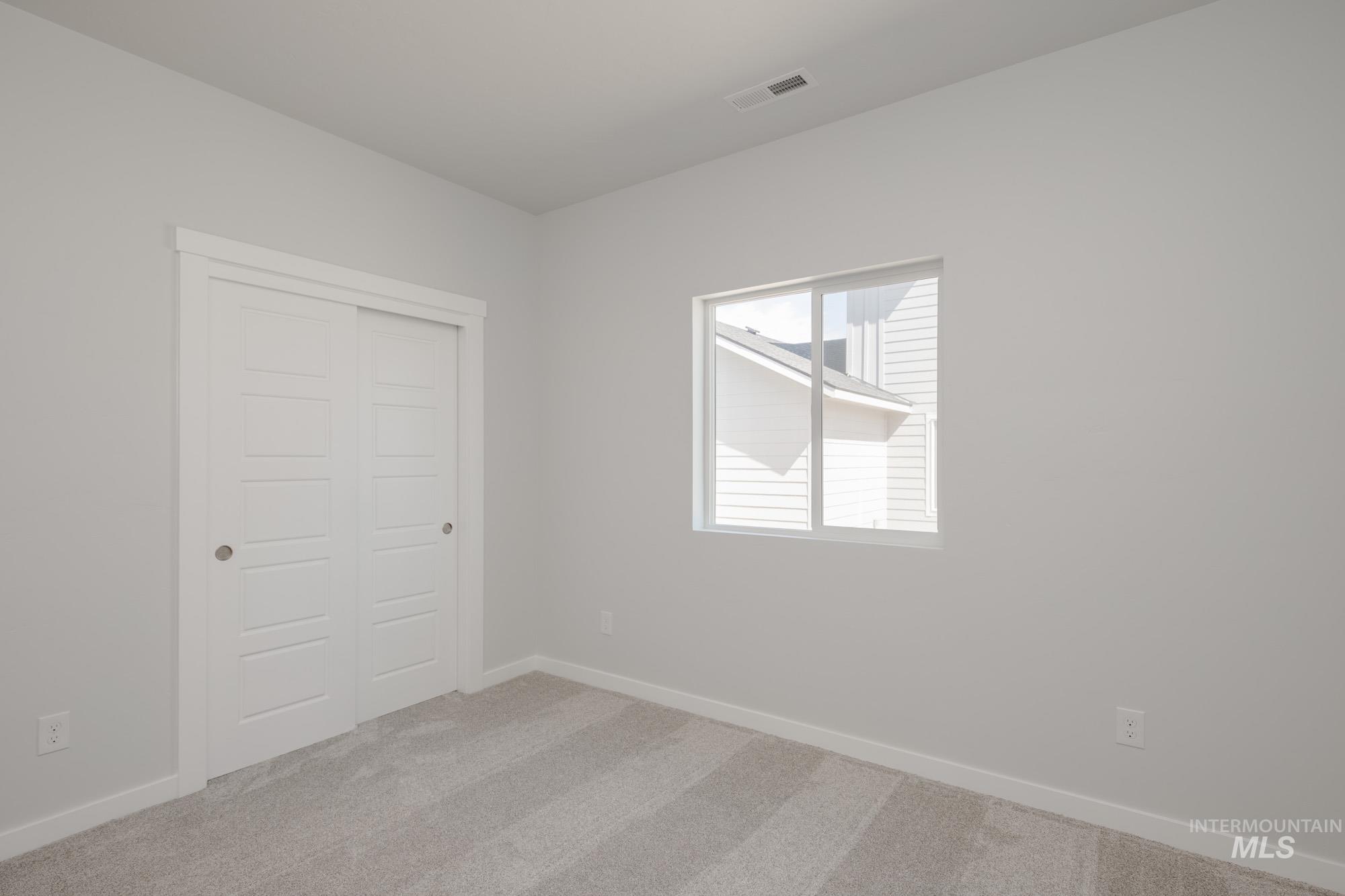 16712 Carlin Ave Property Photo 18