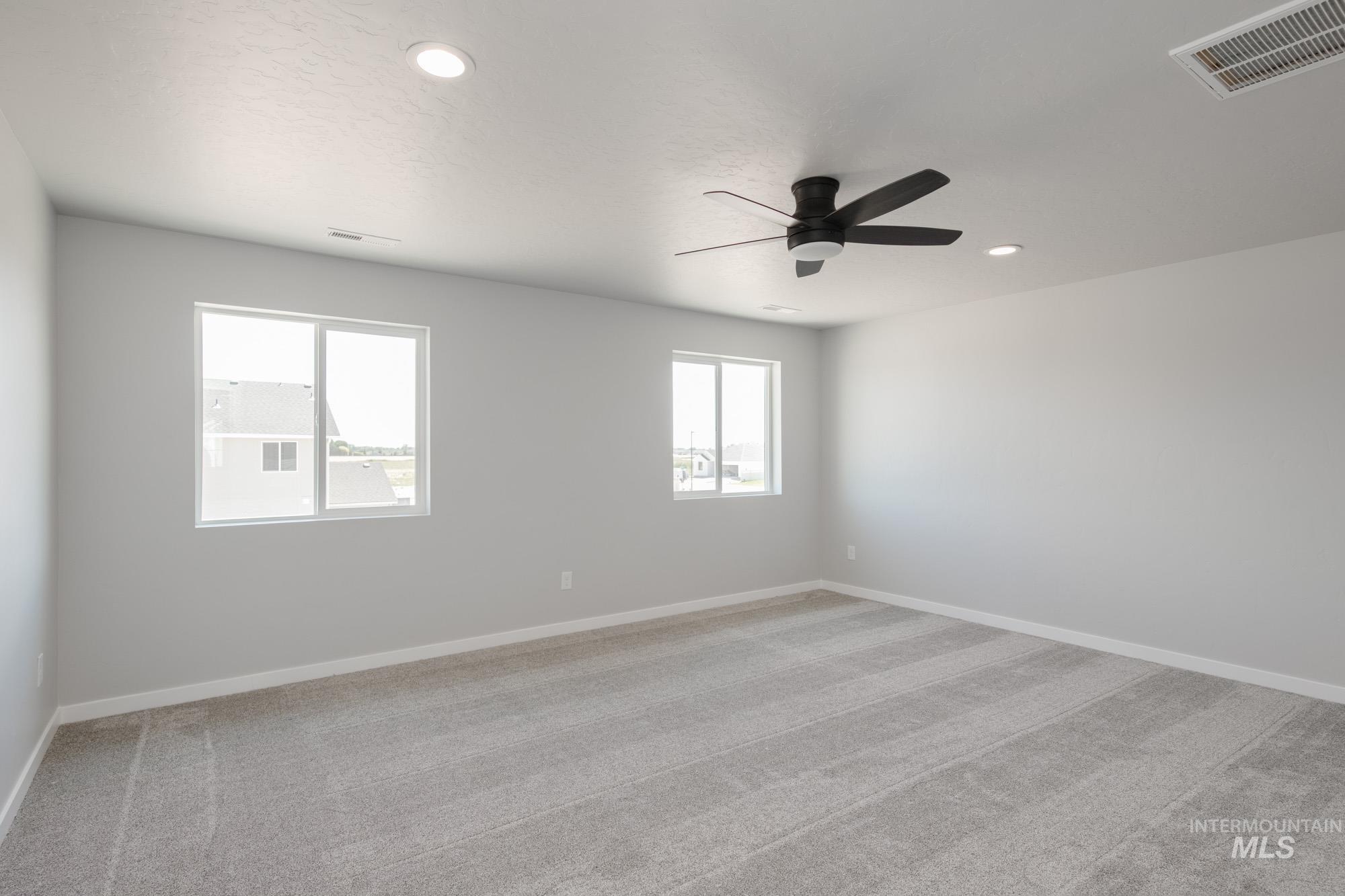 16740 Carlin Ave Property Photo 19