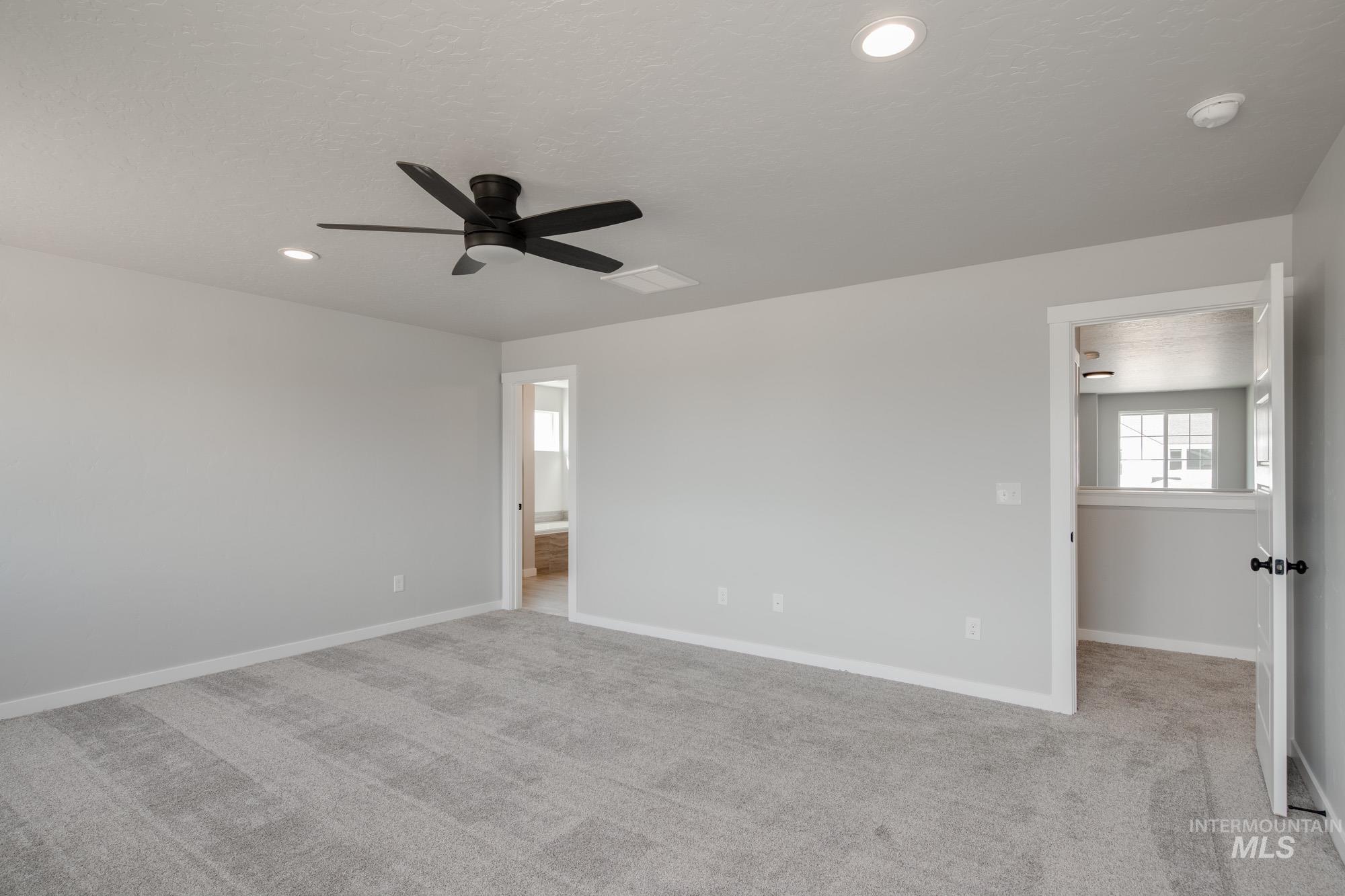 16740 Carlin Ave Property Photo 20