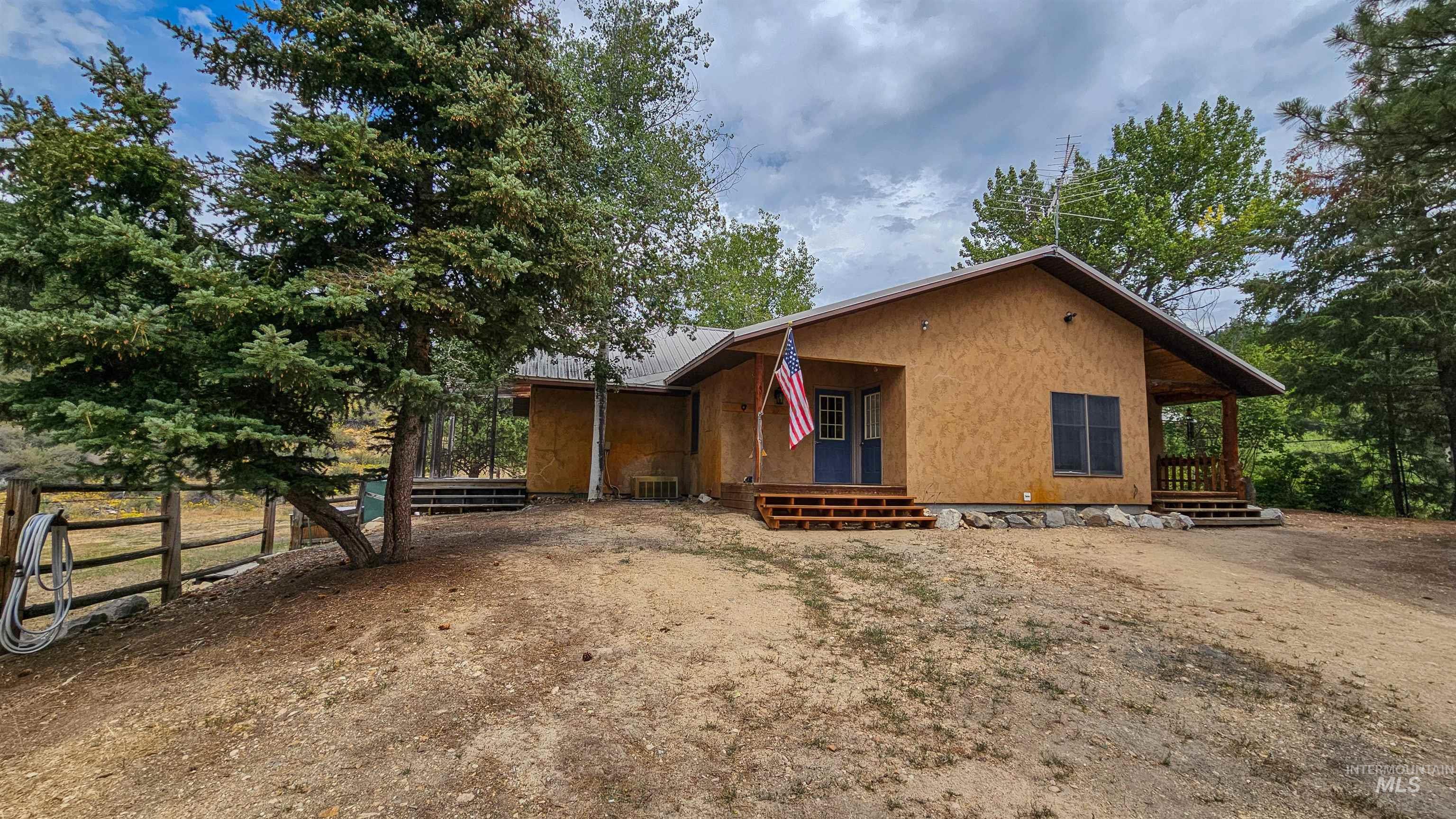 3382 Hwy 21 Property Photo 4