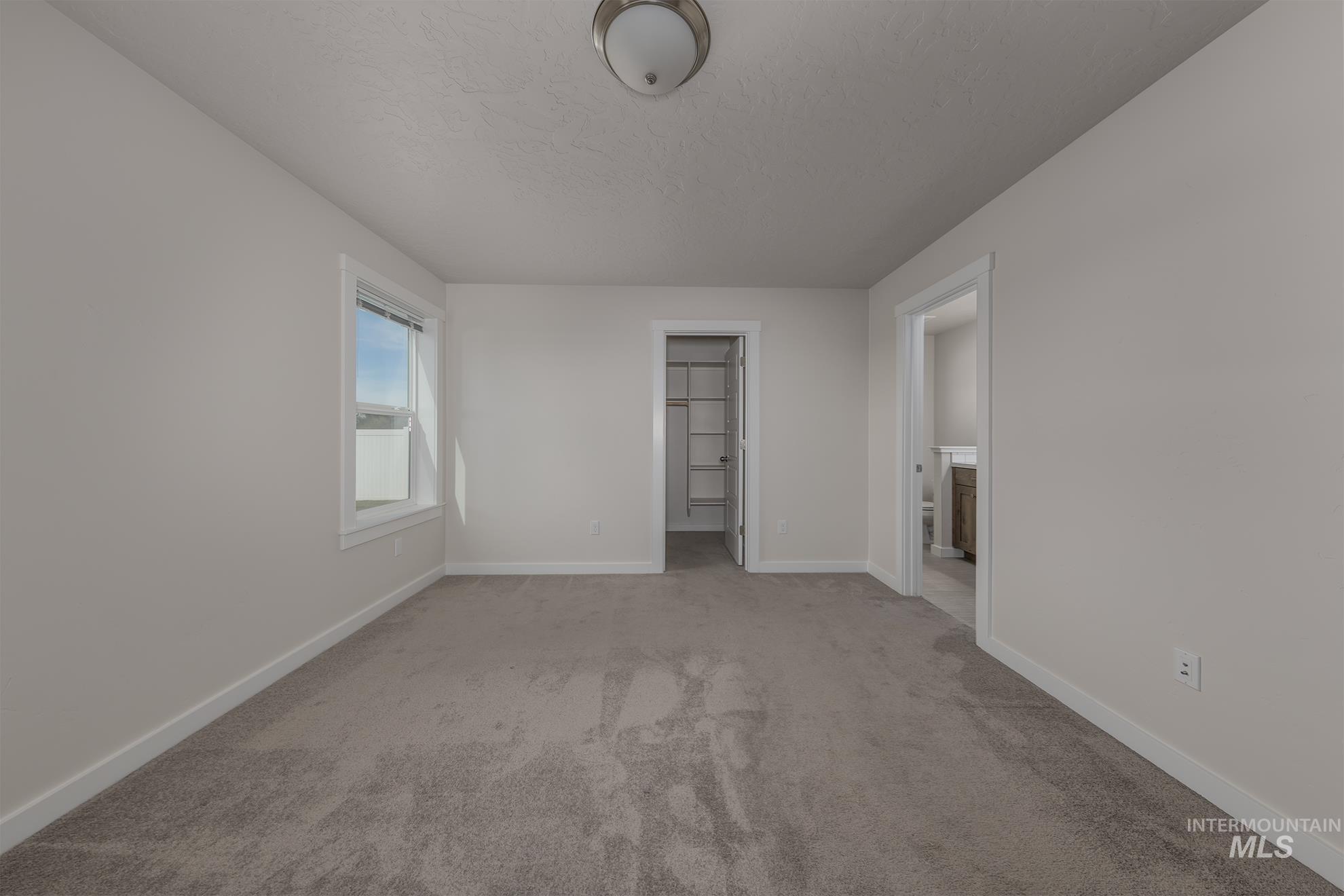 426 Stagecoach Ave Property Photo 17