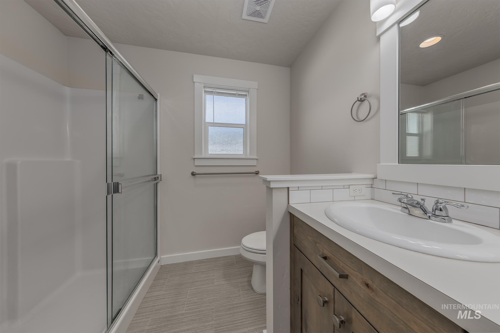 426 Stagecoach Ave Property Photo 20