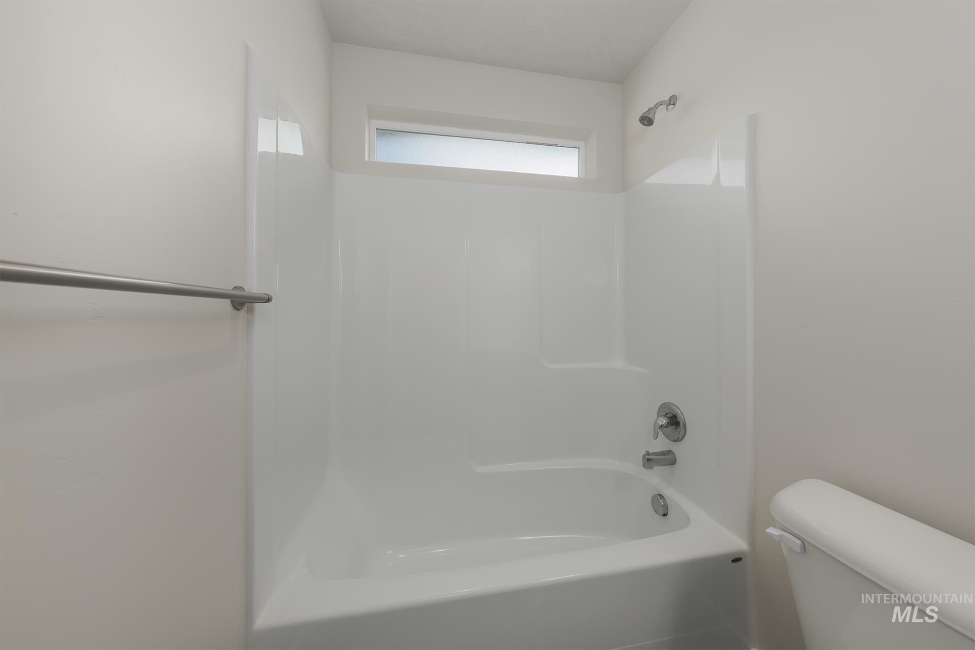 426 Stagecoach Ave Property Photo 26