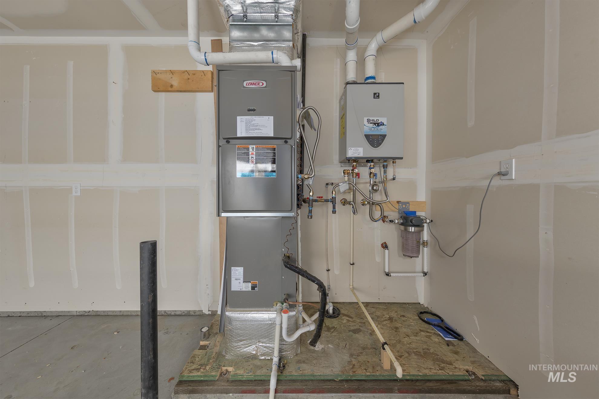 426 Stagecoach Ave Property Photo 29