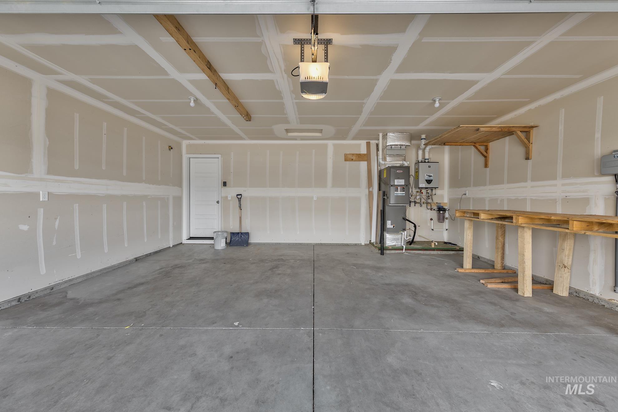 426 Stagecoach Ave Property Photo 30