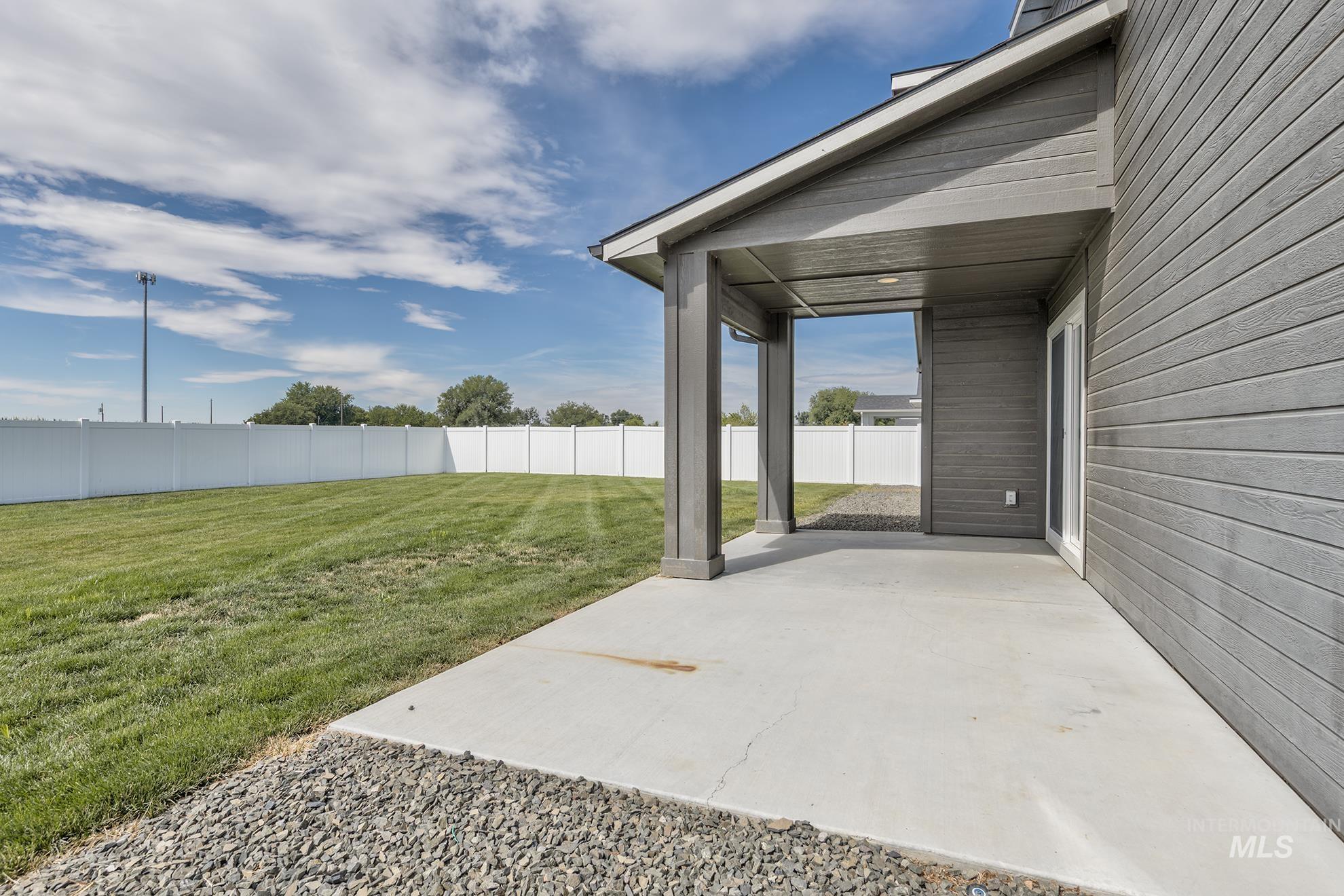 426 Stagecoach Ave Property Photo 32