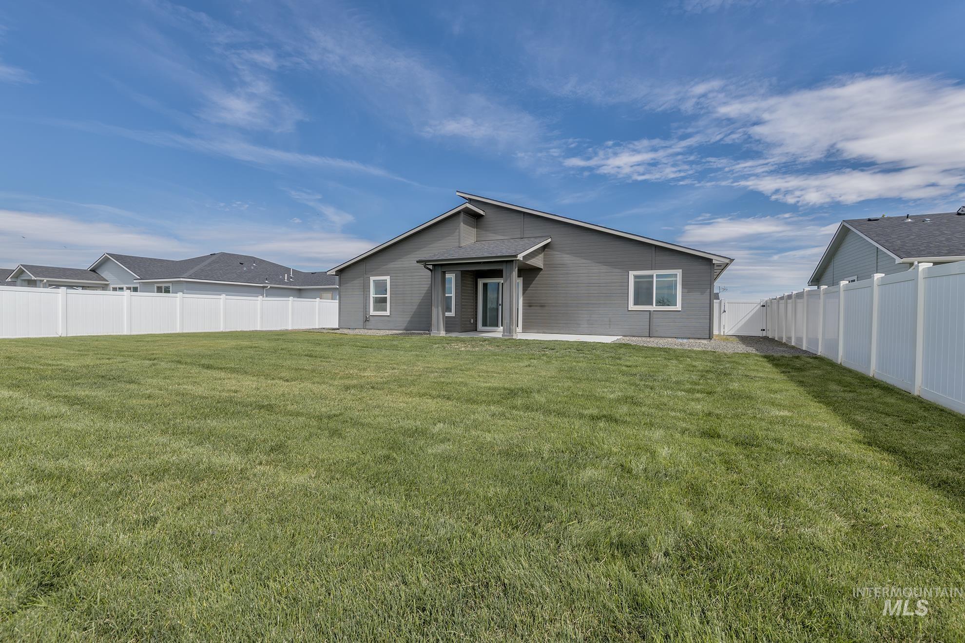 426 Stagecoach Ave Property Photo 34