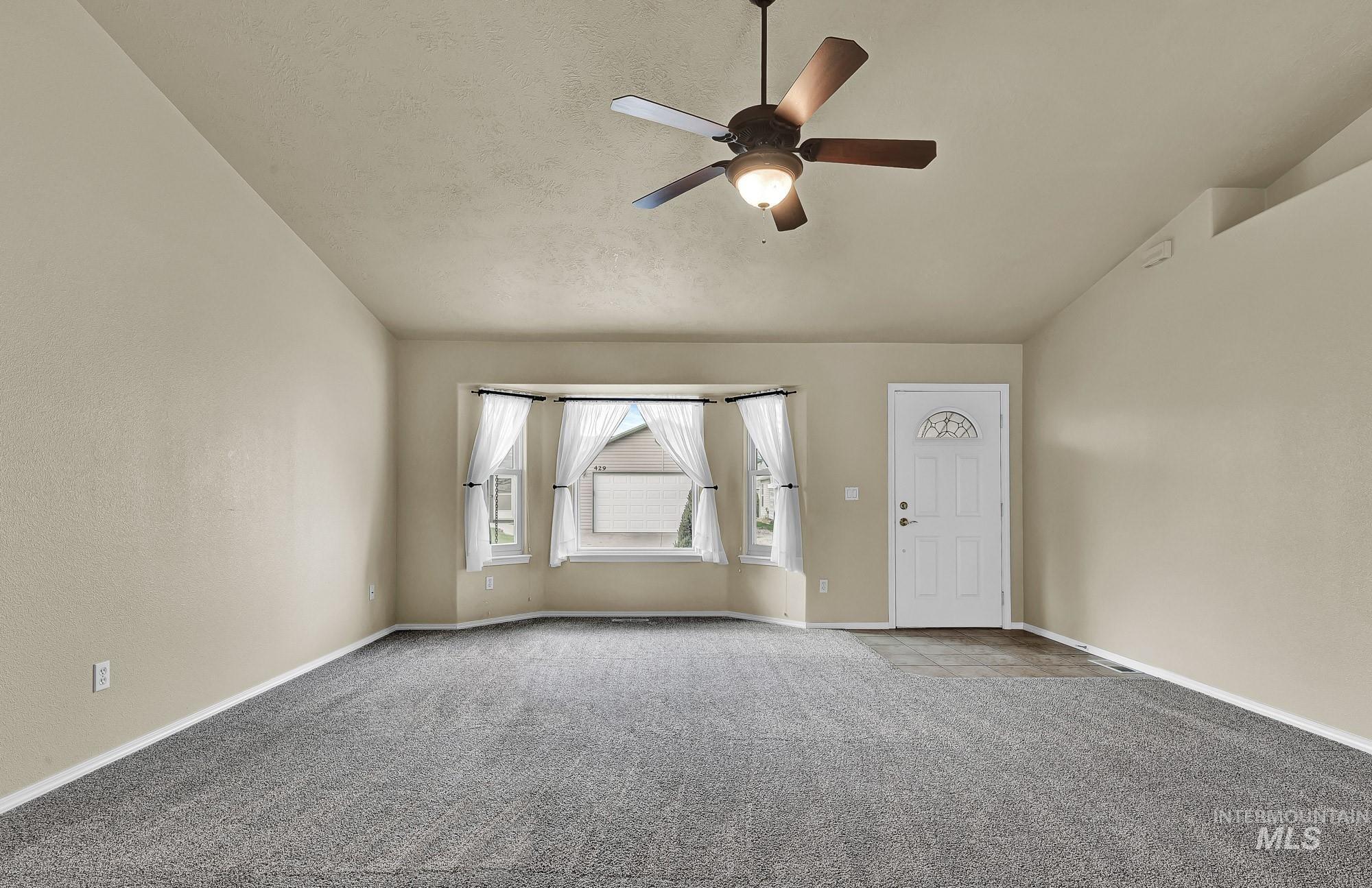 432 N David Frost St Property Photo 4