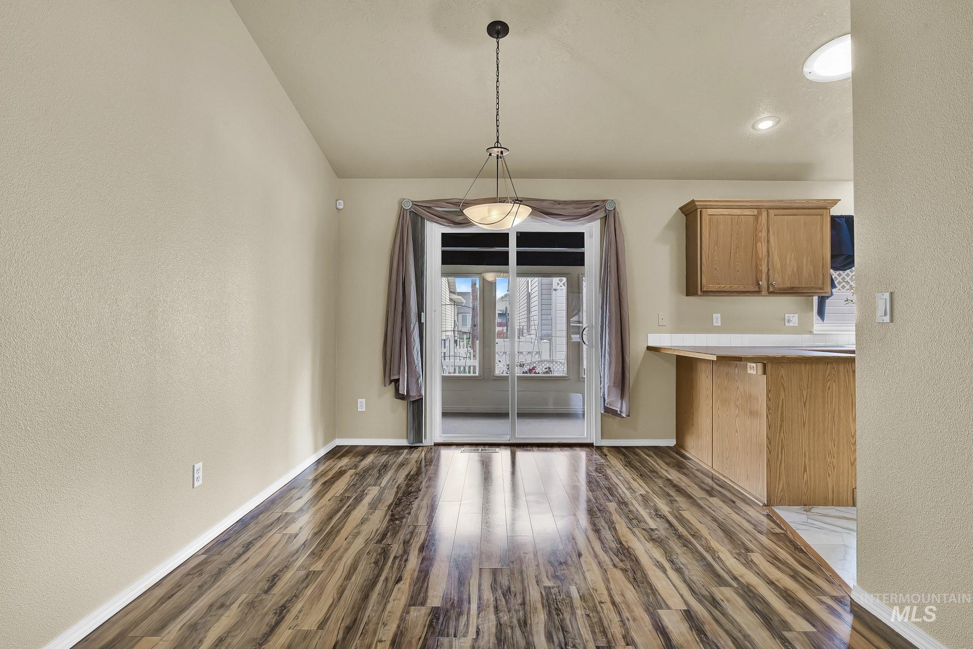 432 N David Frost St Property Photo 8