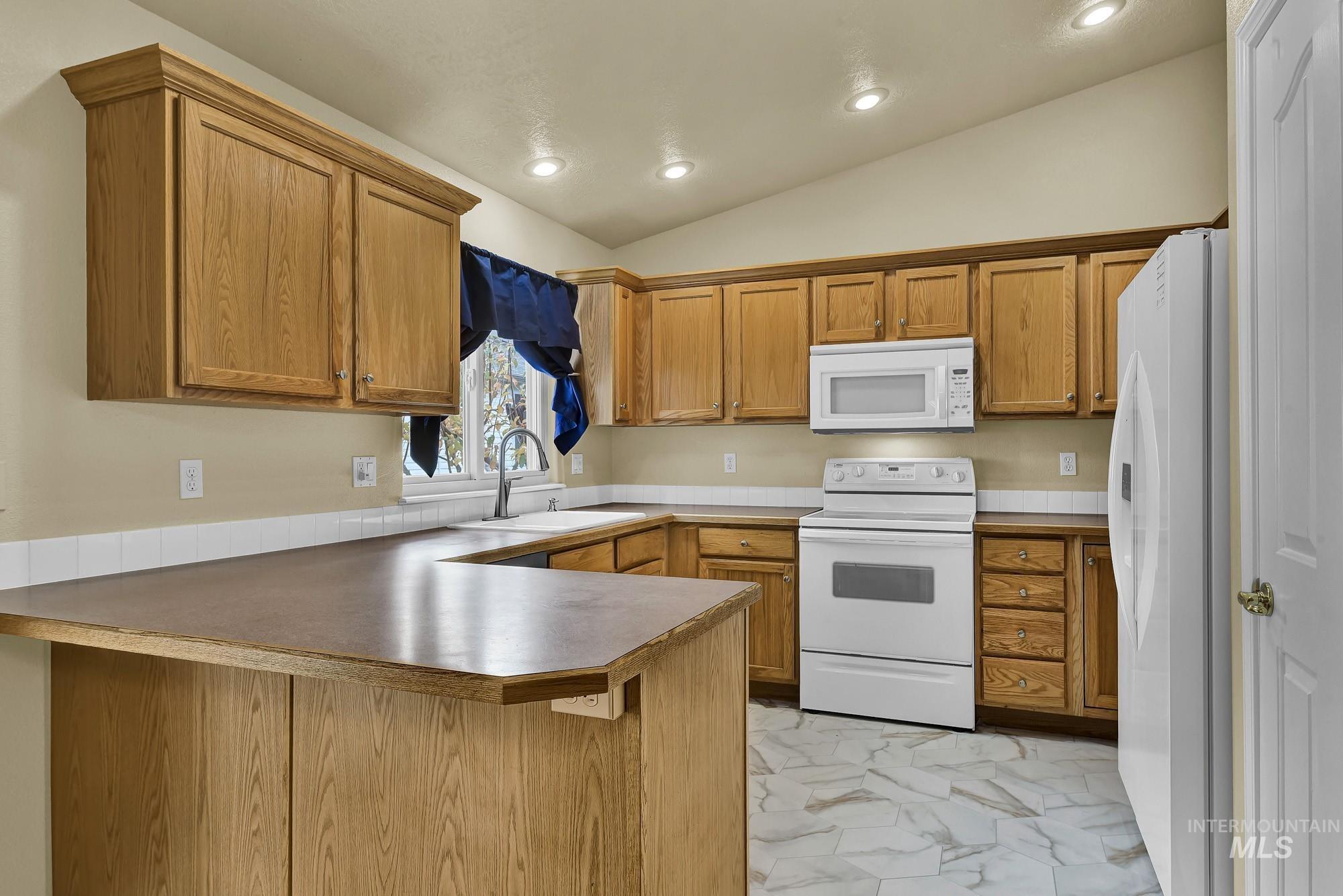 432 N David Frost St Property Photo 12