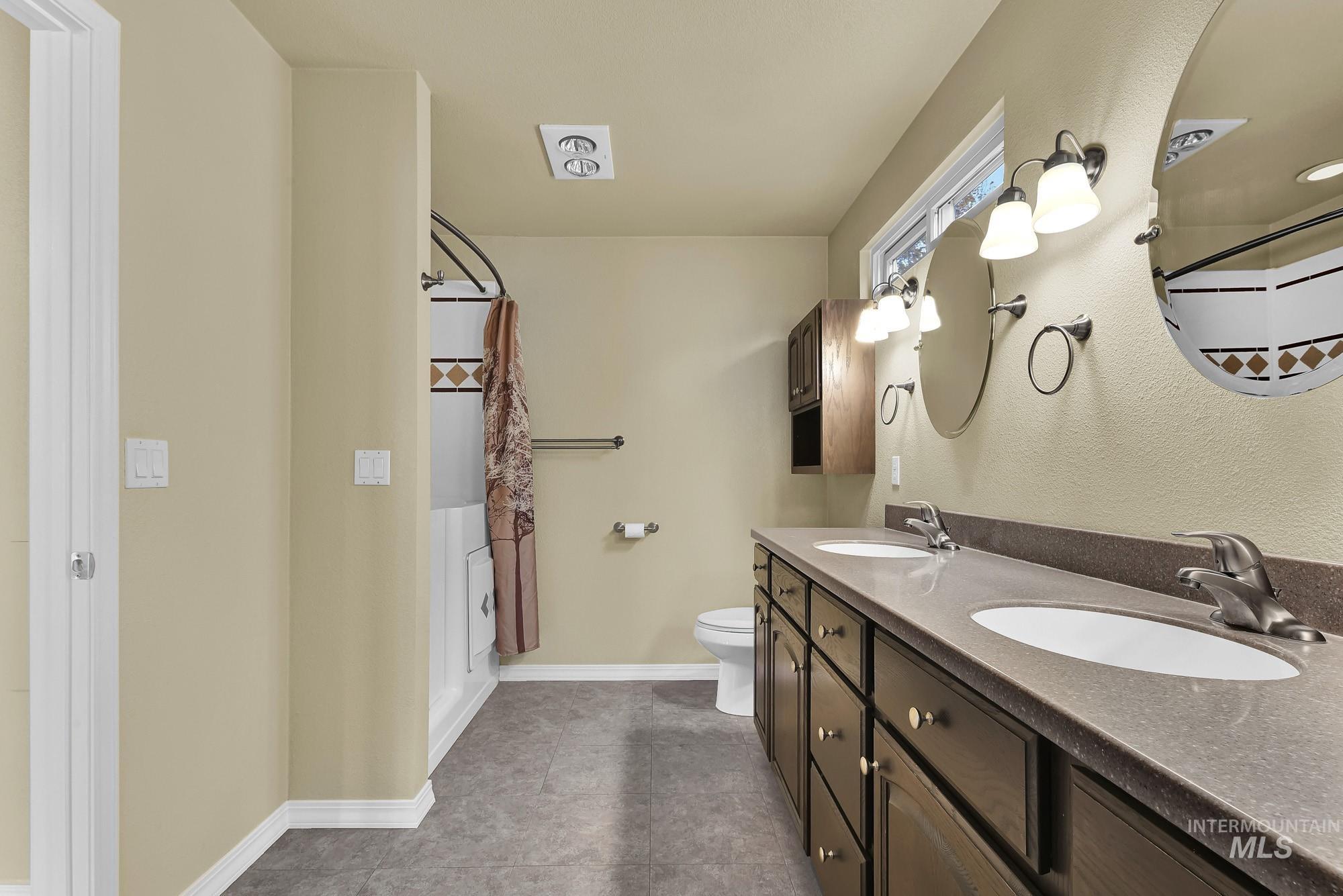 432 N David Frost St Property Photo 23