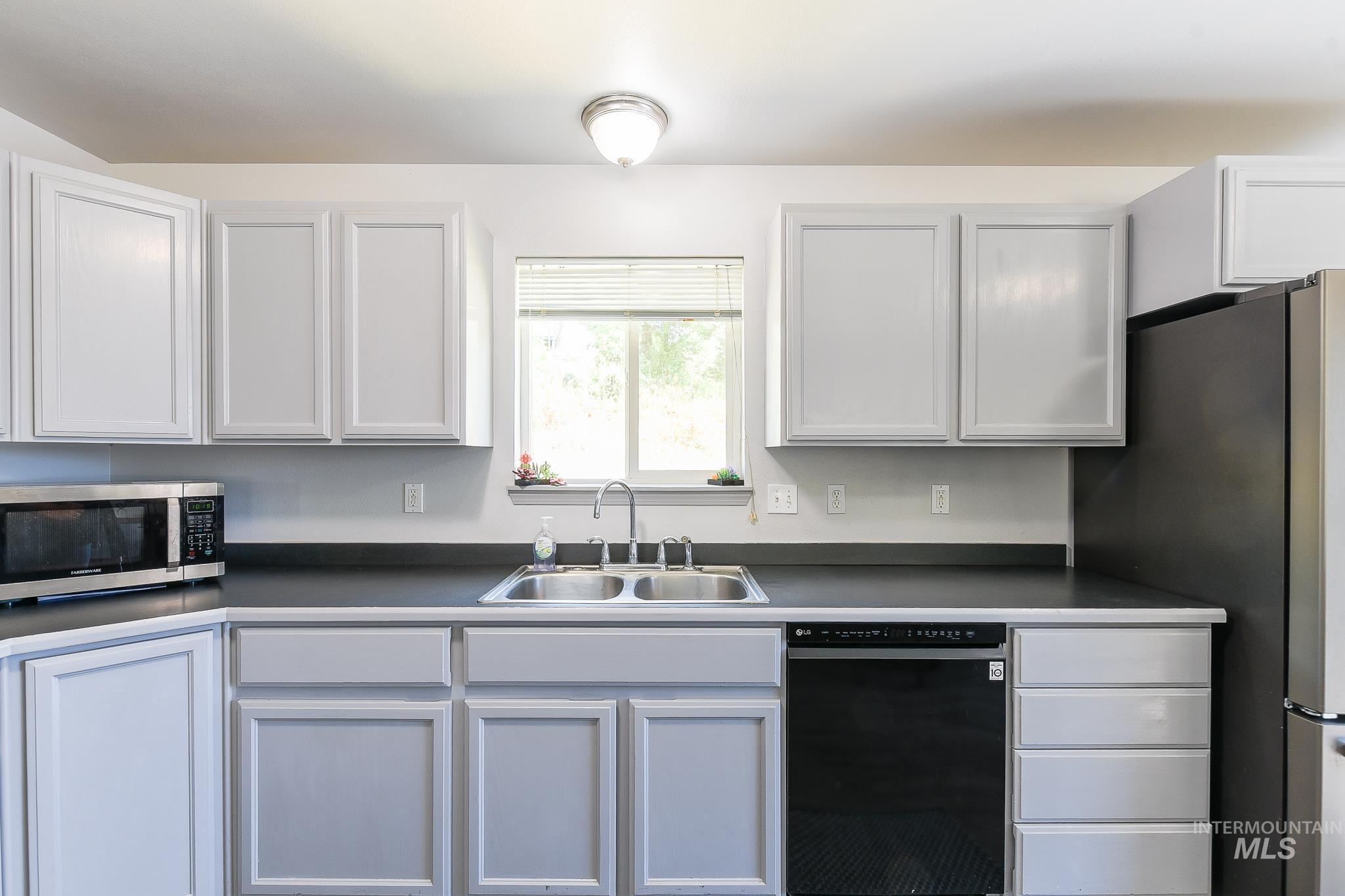 1008 Jefferson Ct Property Photo 15