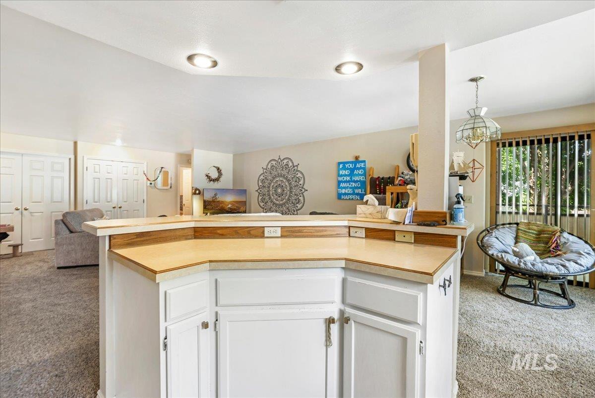 355 Elm St N Property Photo 15