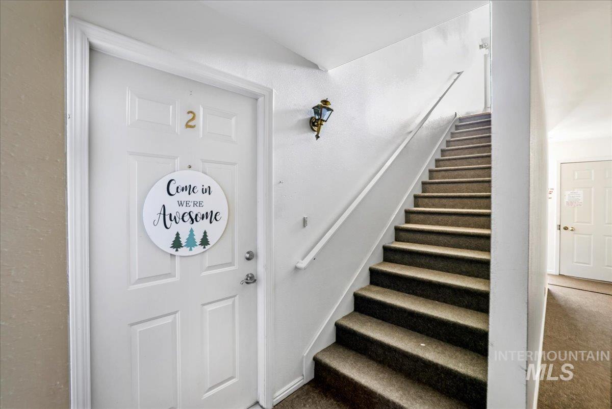 355 Elm St N Property Photo 26